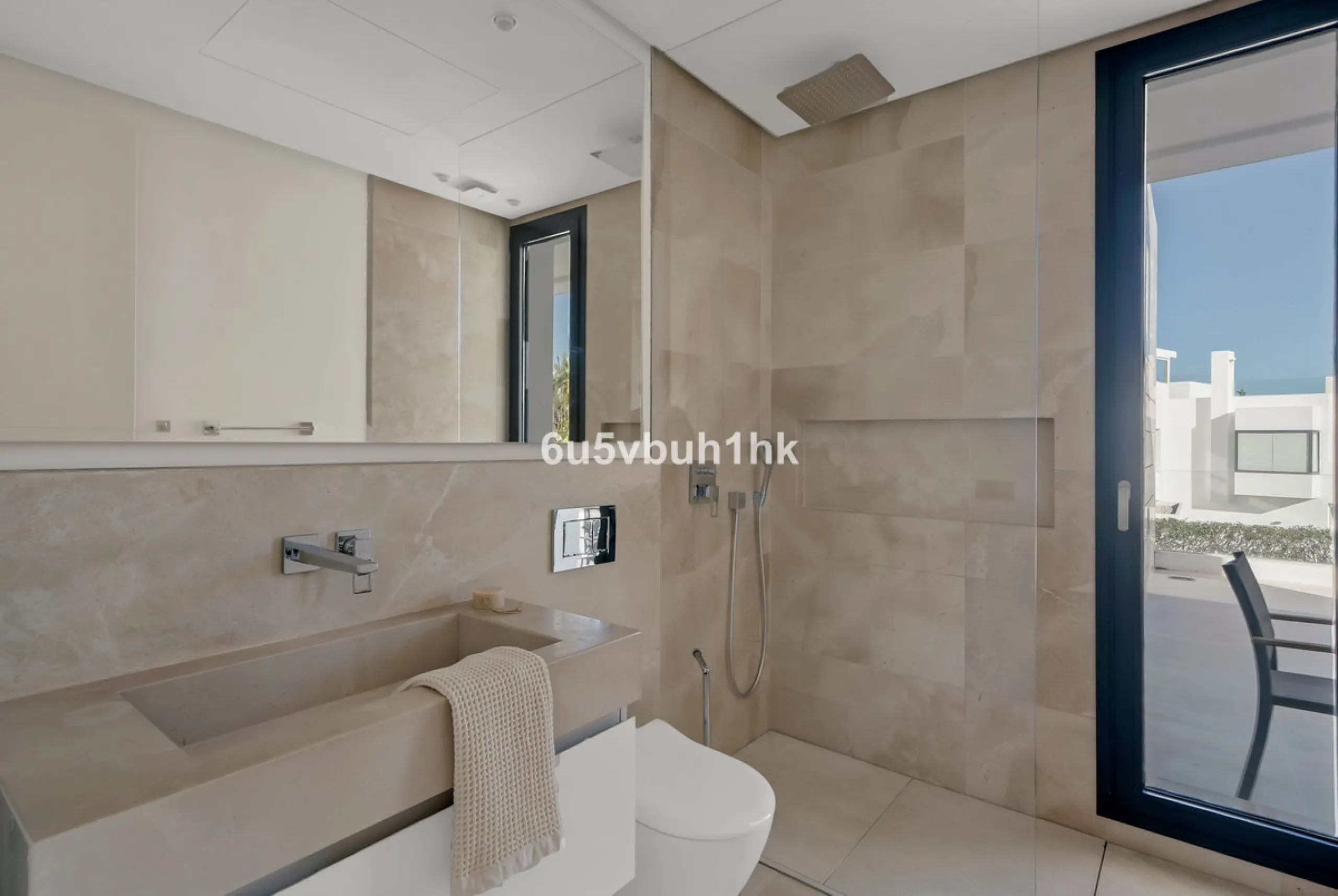 House - Detached Villa в продаже в Marbella, Málaga. В доме 6 спален и 6 ванных комнат. Площадь дома 476 м². Площадь участка 618 м²
