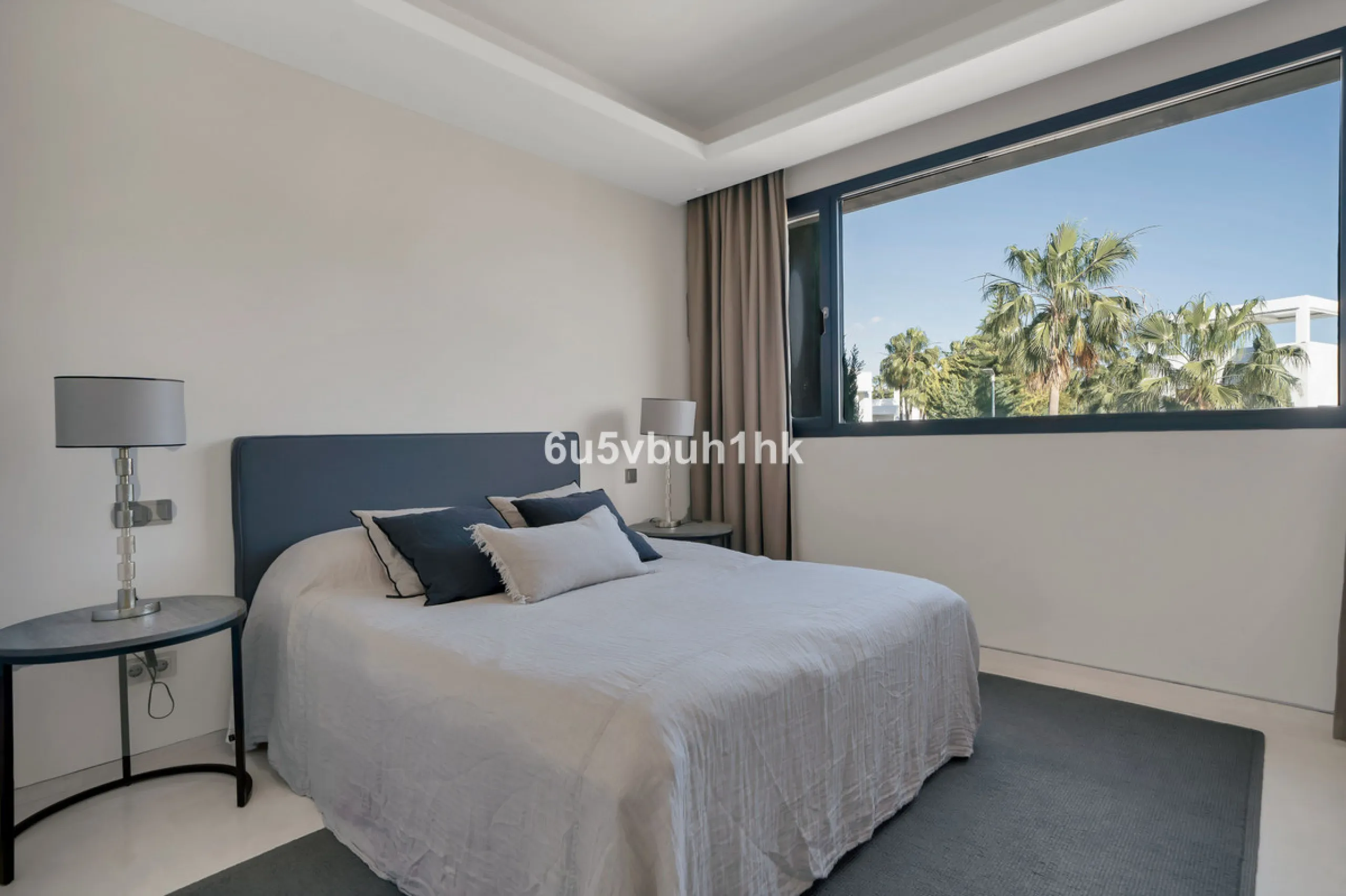 House - Detached Villa в продаже в Marbella, Málaga. В доме 6 спален и 6 ванных комнат. Площадь дома 476 м². Площадь участка 618 м²