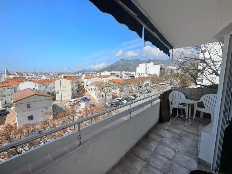 Discover this magnificent apartment in Marbella, located in a privileged area where you will have everything you need within reach: bars, restaurants, leisure areas, shops, and all essential services for a comfortable and dynamic lifestyle. In addition, i