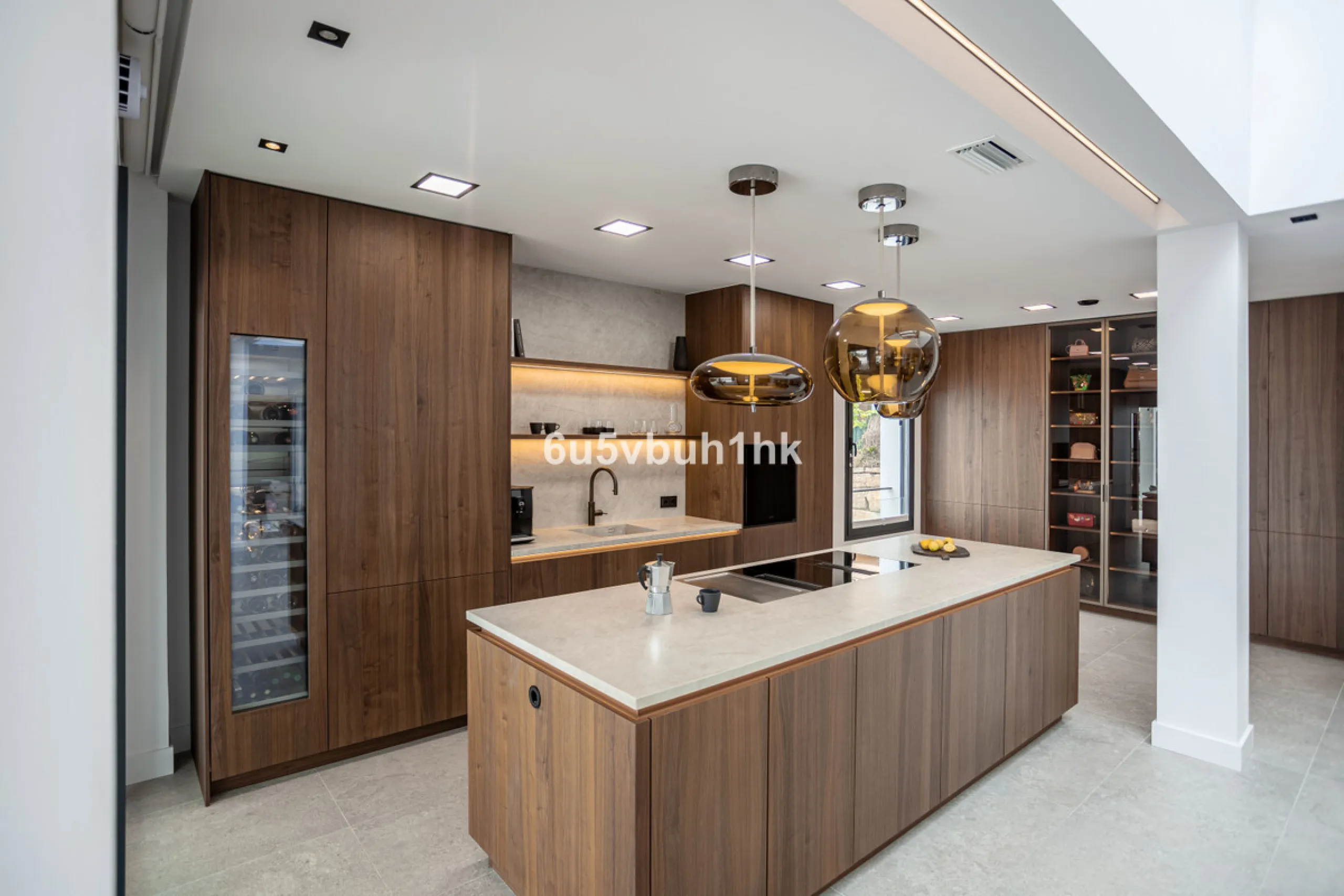 Located in the exclusive and secure community of Resina Golf in Estepona, this fully renovated villa offers an exceptional standard of luxury living. With meticulous attention to detail and high-end finishes throughout, the property combines contemporary 