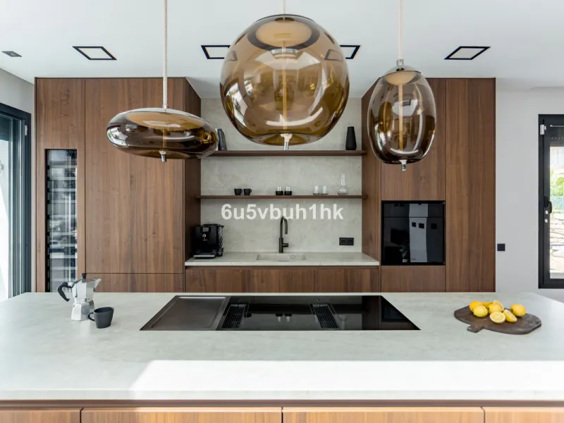 Located in the exclusive and secure community of Resina Golf in Estepona, this fully renovated villa offers an exceptional standard of luxury living. With meticulous attention to detail and high-end finishes throughout, the property combines contemporary 