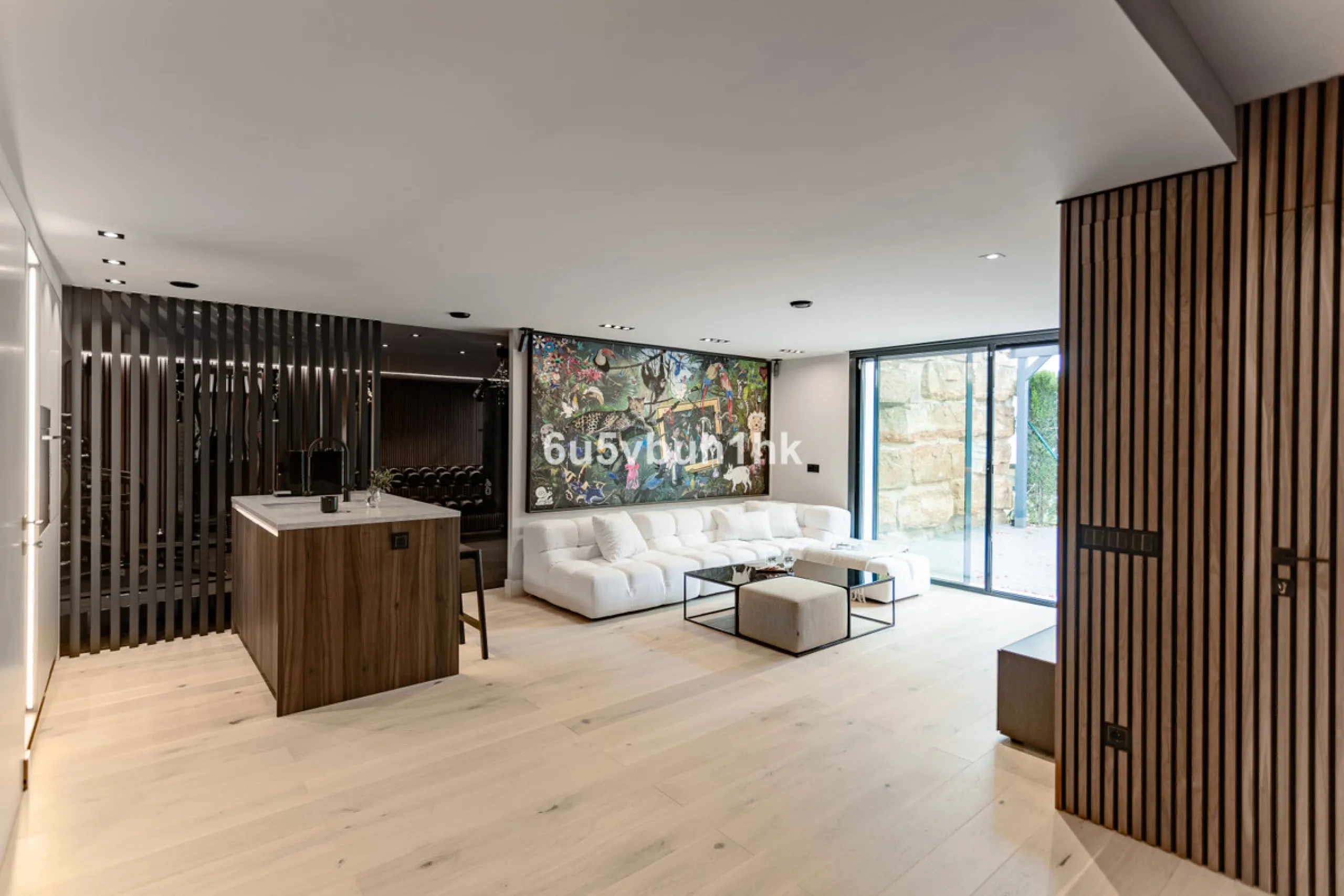 Located in the exclusive and secure community of Resina Golf in Estepona, this fully renovated villa offers an exceptional standard of luxury living. With meticulous attention to detail and high-end finishes throughout, the property combines contemporary 