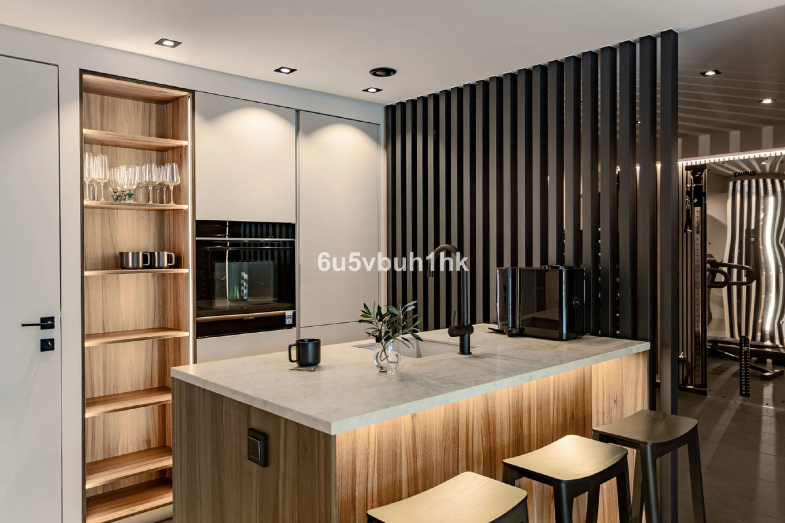 Located in the exclusive and secure community of Resina Golf in Estepona, this fully renovated villa offers an exceptional standard of luxury living. With meticulous attention to detail and high-end finishes throughout, the property combines contemporary 