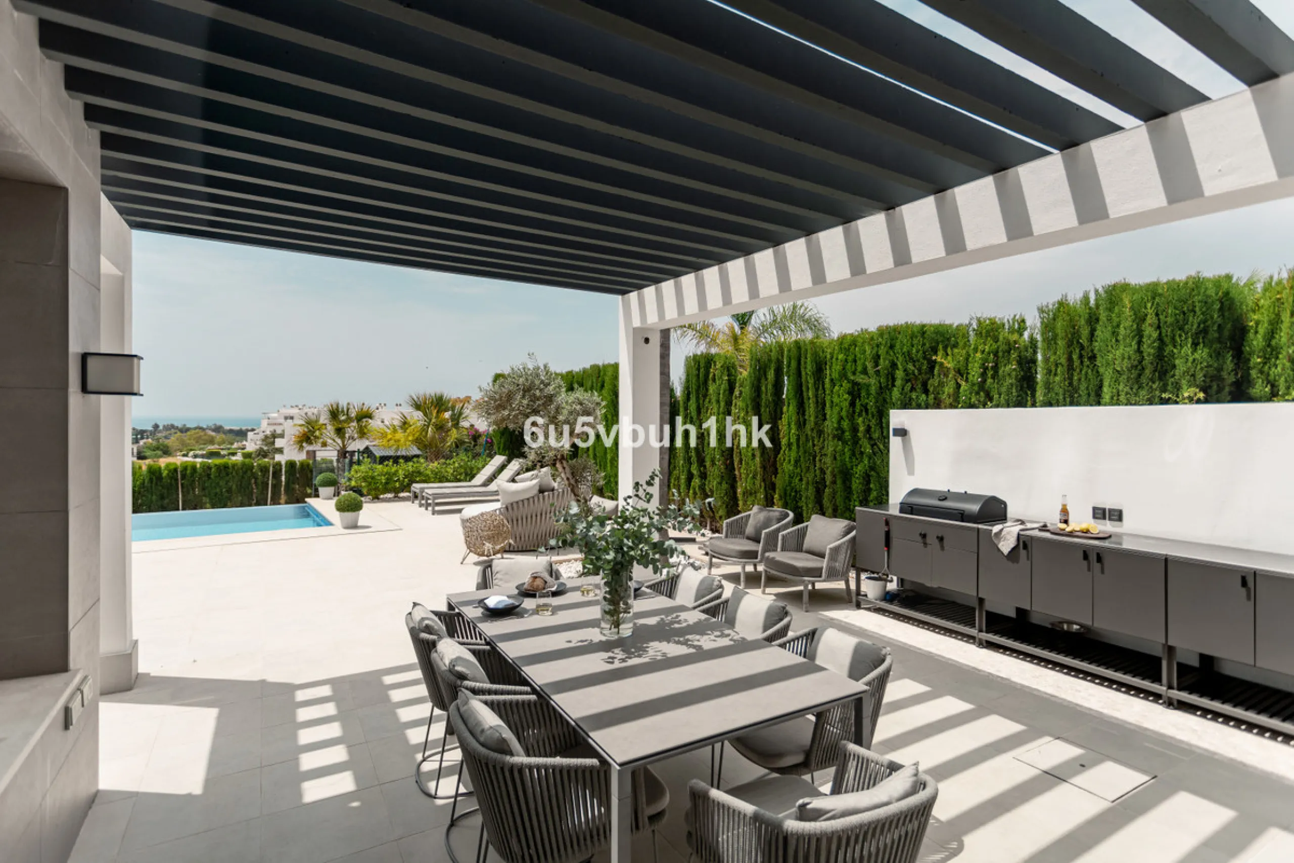 Located in the exclusive and secure community of Resina Golf in Estepona, this fully renovated villa offers an exceptional standard of luxury living. With meticulous attention to detail and high-end finishes throughout, the property combines contemporary 