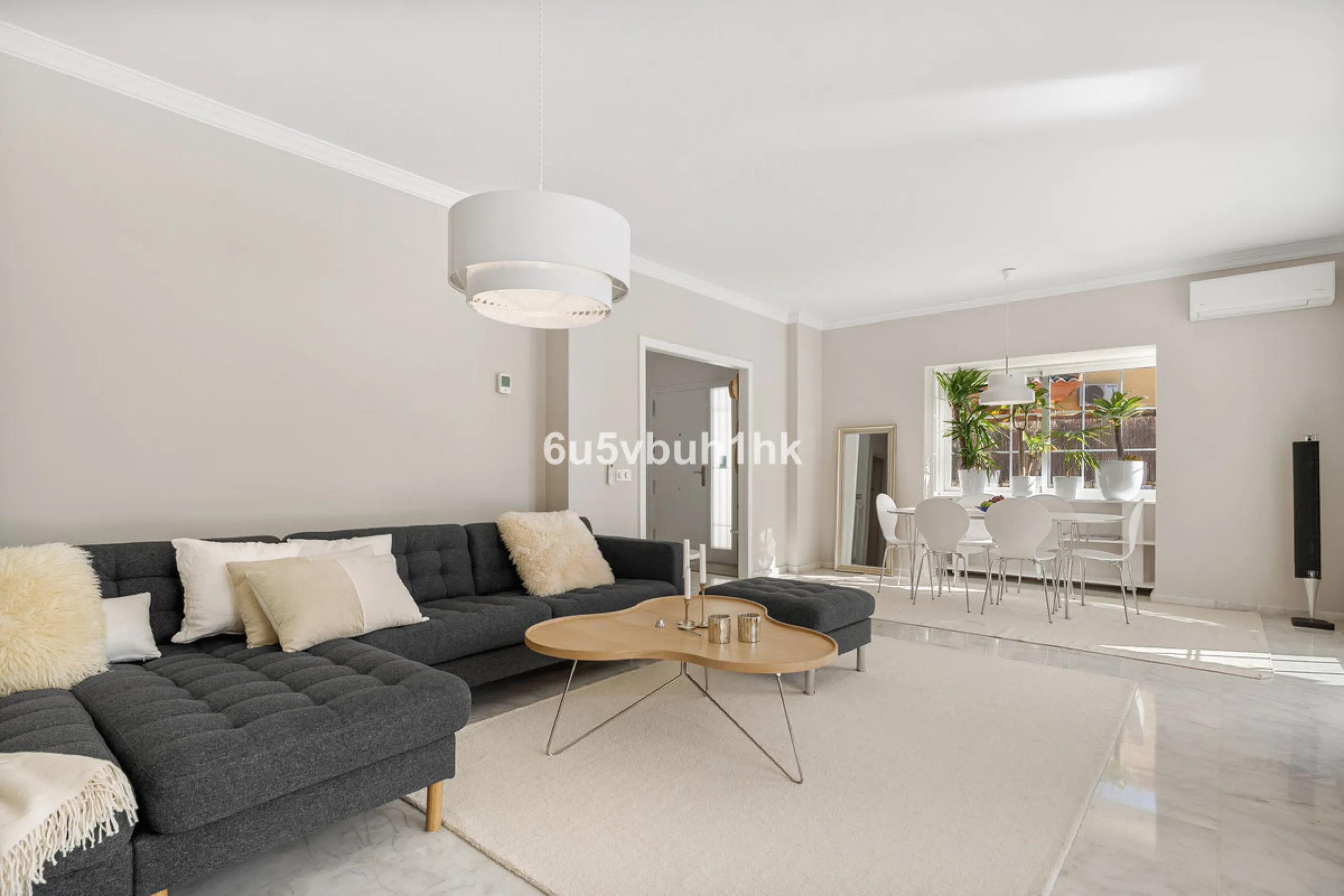 Welcome to a Home where everyday life feels like a holiday. Located on a quiet cul-de-sac in the sought-after area of Campo de Mijas, this property offers privacy, security and a true residential atmosphere – surrounded by permanent neighbours, not short-