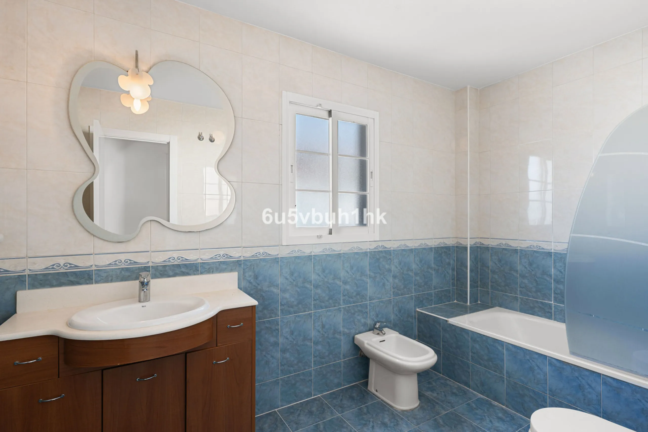 Welcome to a Home where everyday life feels like a holiday. Located on a quiet cul-de-sac in the sought-after area of Campo de Mijas, this property offers privacy, security and a true residential atmosphere – surrounded by permanent neighbours, not short-