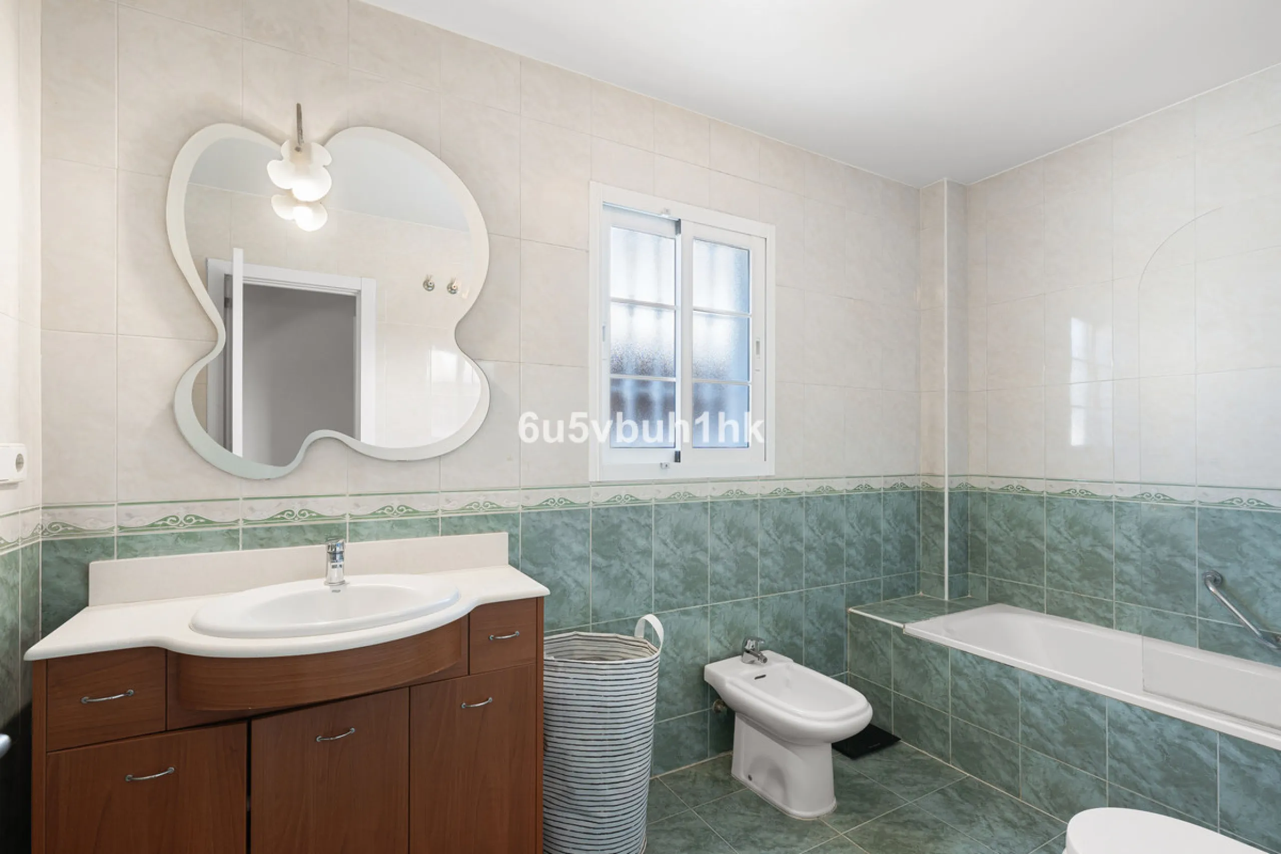 Welcome to a Home where everyday life feels like a holiday. Located on a quiet cul-de-sac in the sought-after area of Campo de Mijas, this property offers privacy, security and a true residential atmosphere – surrounded by permanent neighbours, not short-