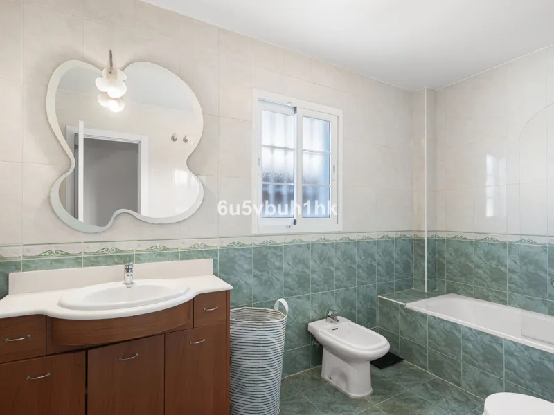 Welcome to a Home where everyday life feels like a holiday. Located on a quiet cul-de-sac in the sought-after area of Campo de Mijas, this property offers privacy, security and a true residential atmosphere – surrounded by permanent neighbours, not short-
