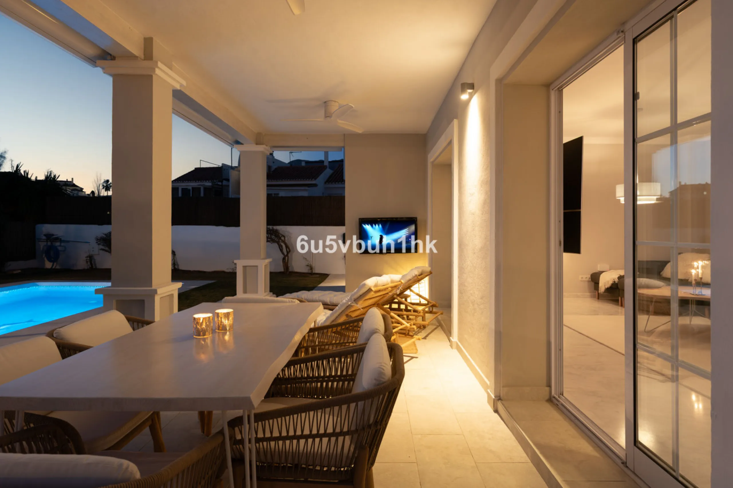 Welcome to a Home where everyday life feels like a holiday. Located on a quiet cul-de-sac in the sought-after area of Campo de Mijas, this property offers privacy, security and a true residential atmosphere – surrounded by permanent neighbours, not short-