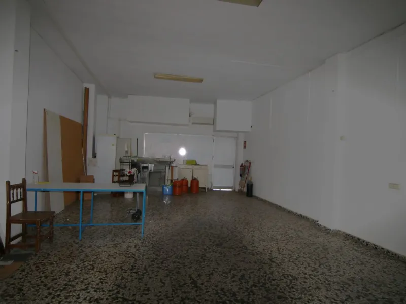 MAGNIFICENT PREMISES WITH ACCESS TO TWO STREETS IN LOS BOLICHES