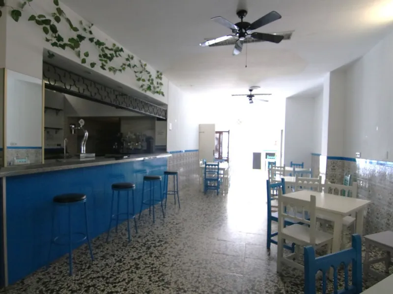 MAGNIFICENT PREMISES WITH ACCESS TO TWO STREETS IN LOS BOLICHES