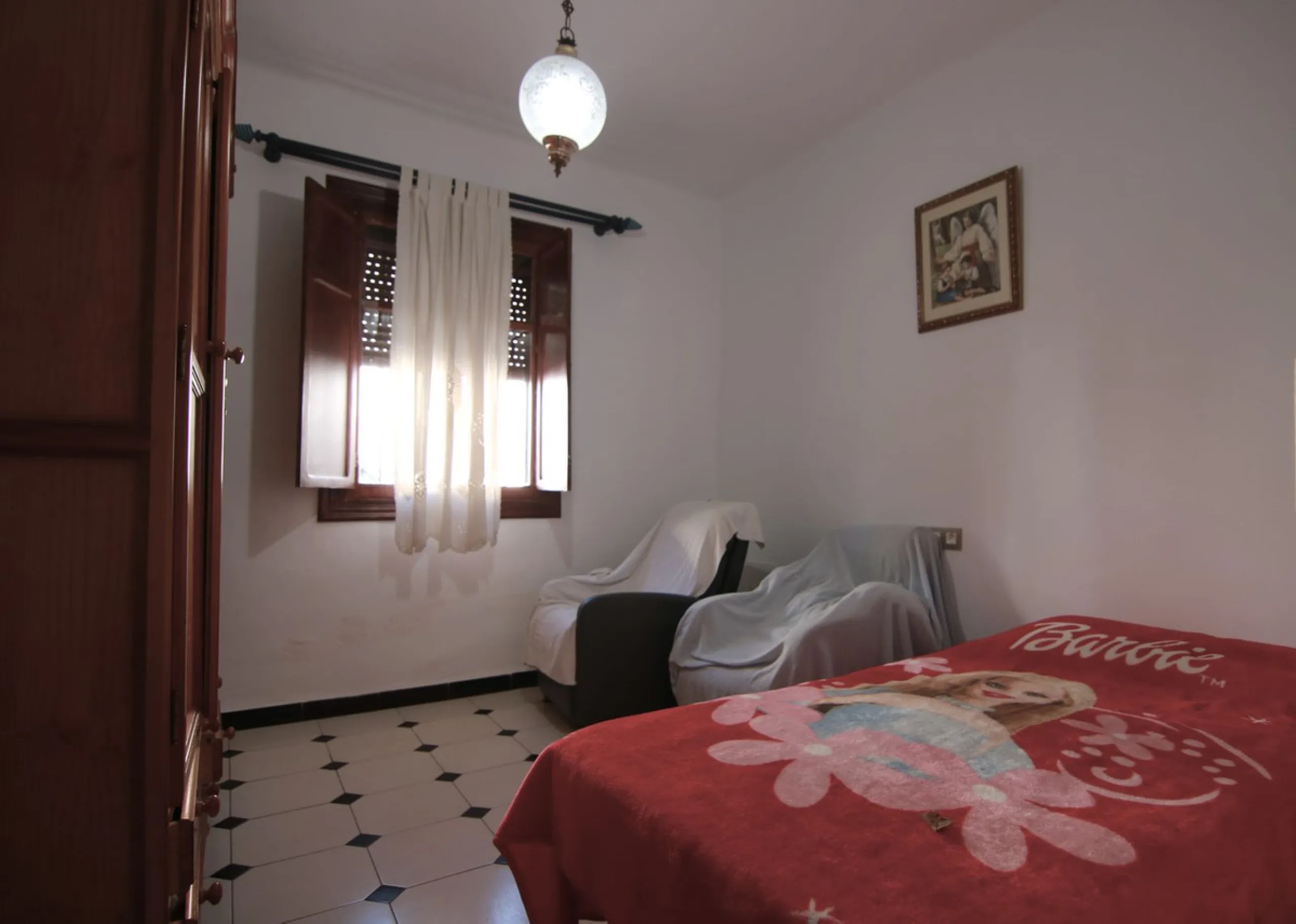 House - Townhouse в продаже в Coín, Málaga. В доме 6 спален и 2 ванных комнат. Площадь дома 128 м²