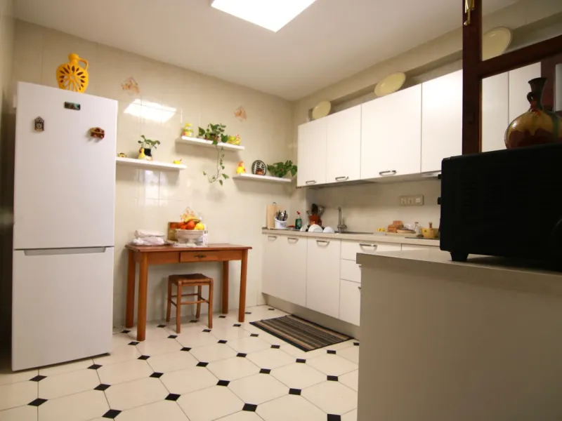 House - Townhouse в продаже в Coín, Málaga. В доме 6 спален и 2 ванных комнат. Площадь дома 128 м²