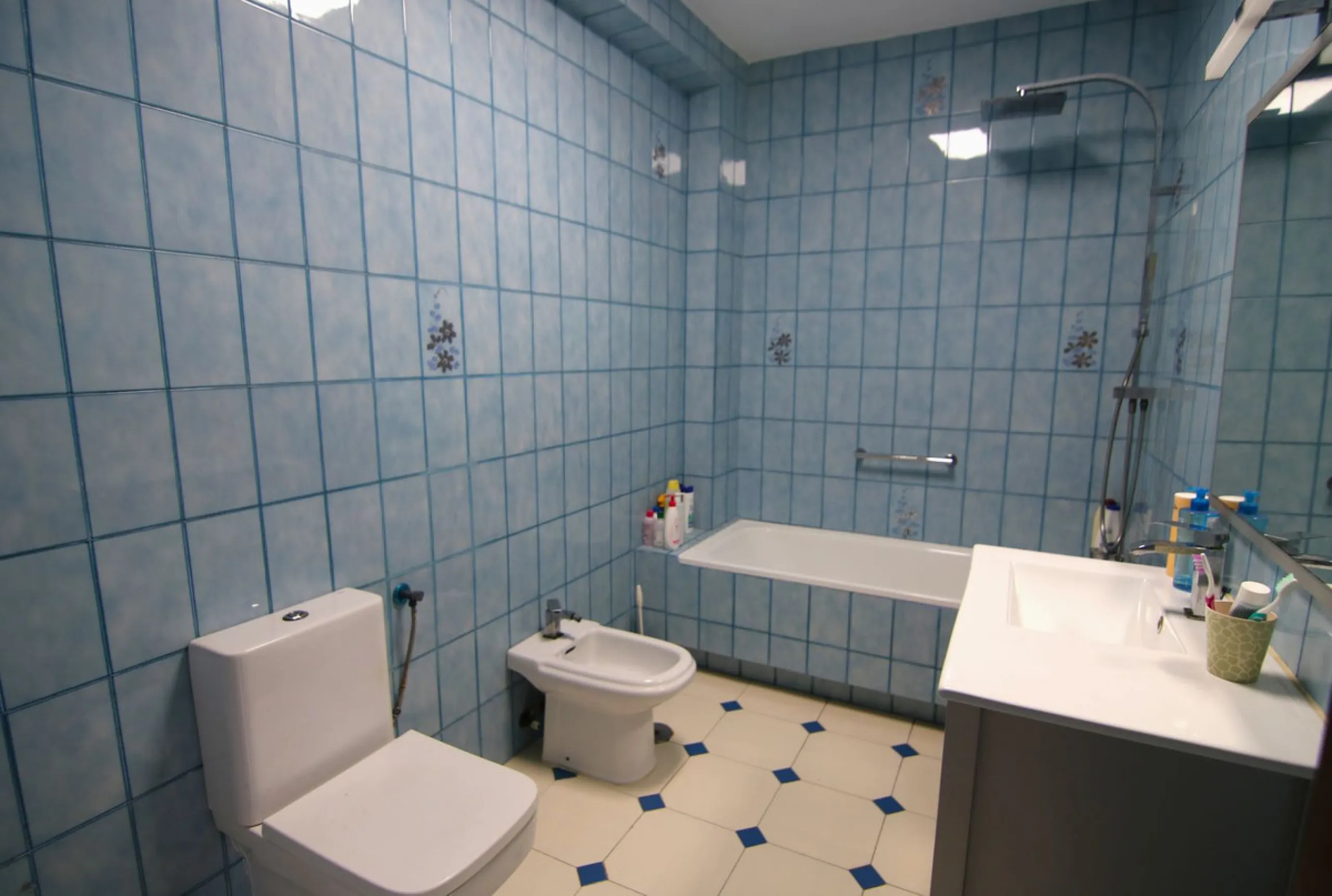 House - Townhouse в продаже в Coín, Málaga. В доме 6 спален и 2 ванных комнат. Площадь дома 128 м²