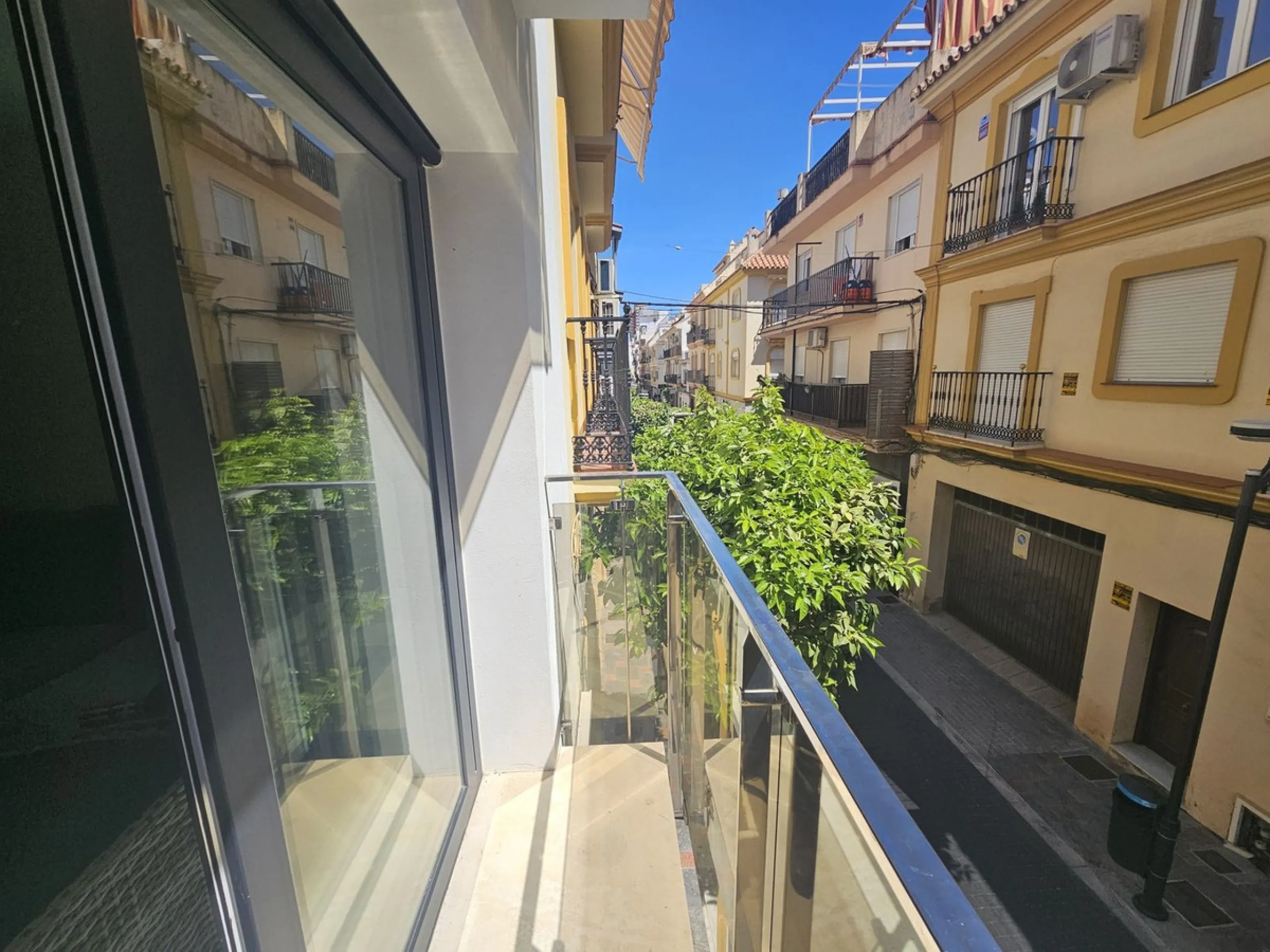 Newly built rarely used beachside apartment in Fuengirola.