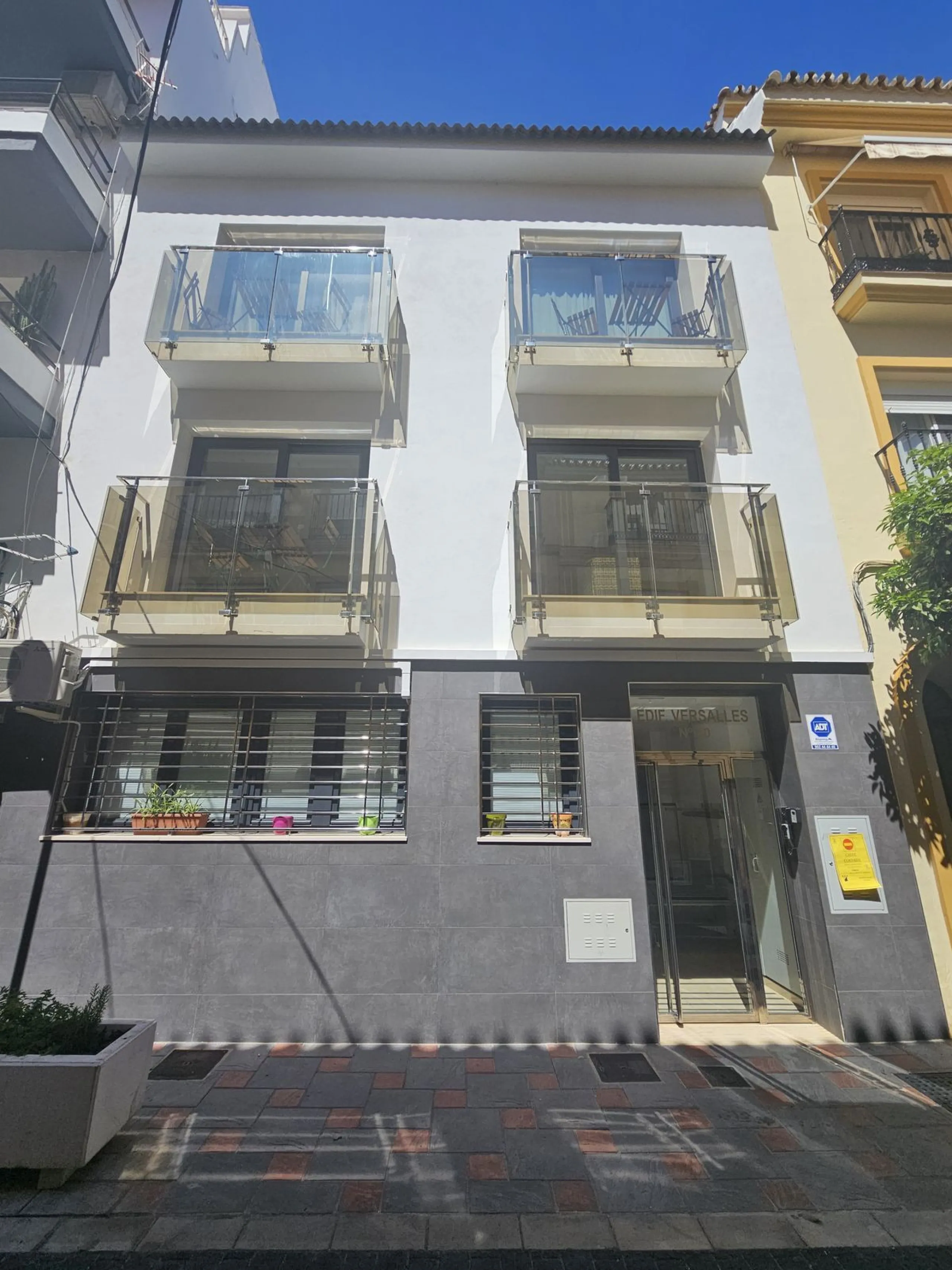 Newly built rarely used beachside apartment in Fuengirola.