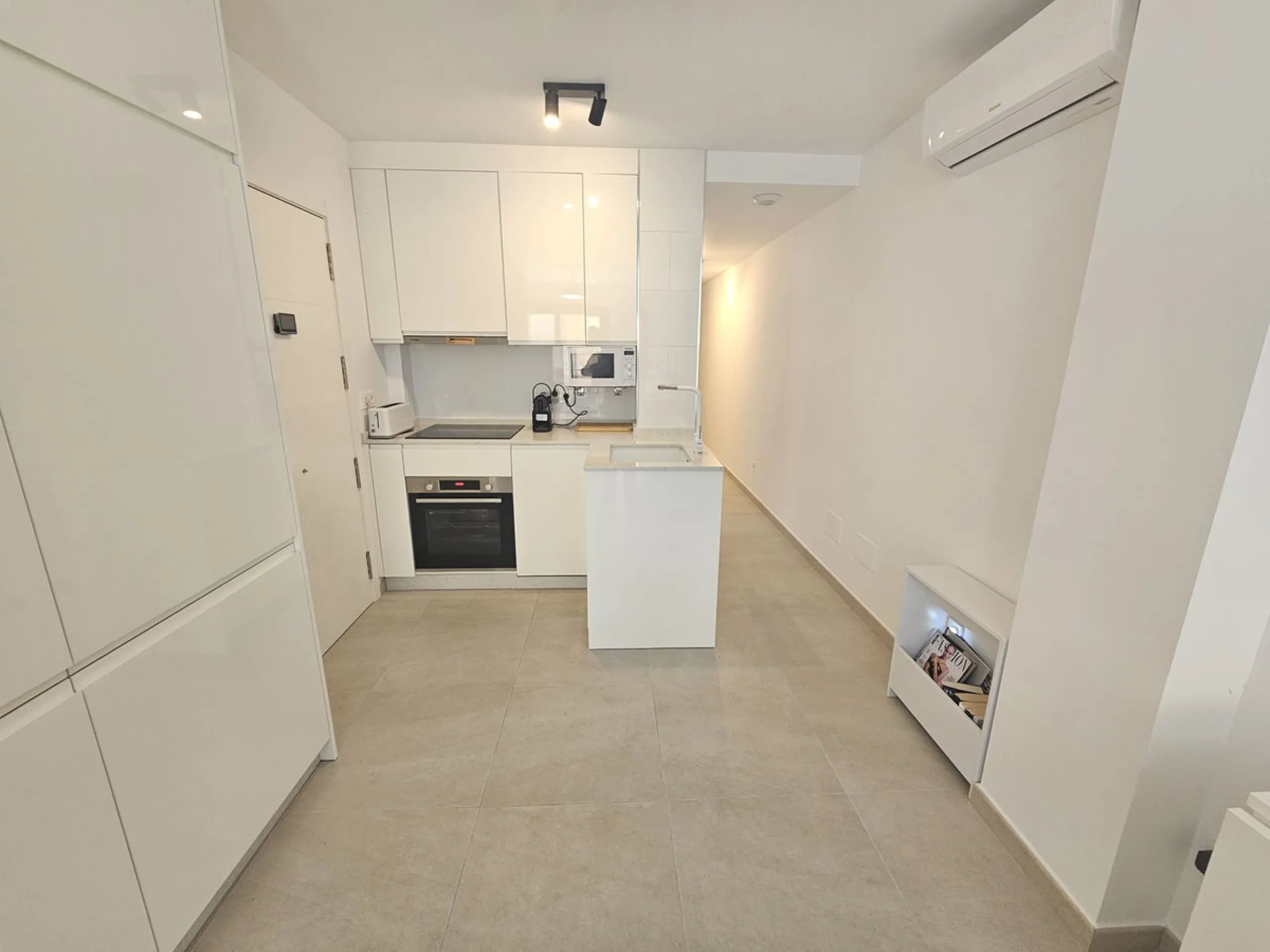 Newly built rarely used beachside apartment in Fuengirola.
