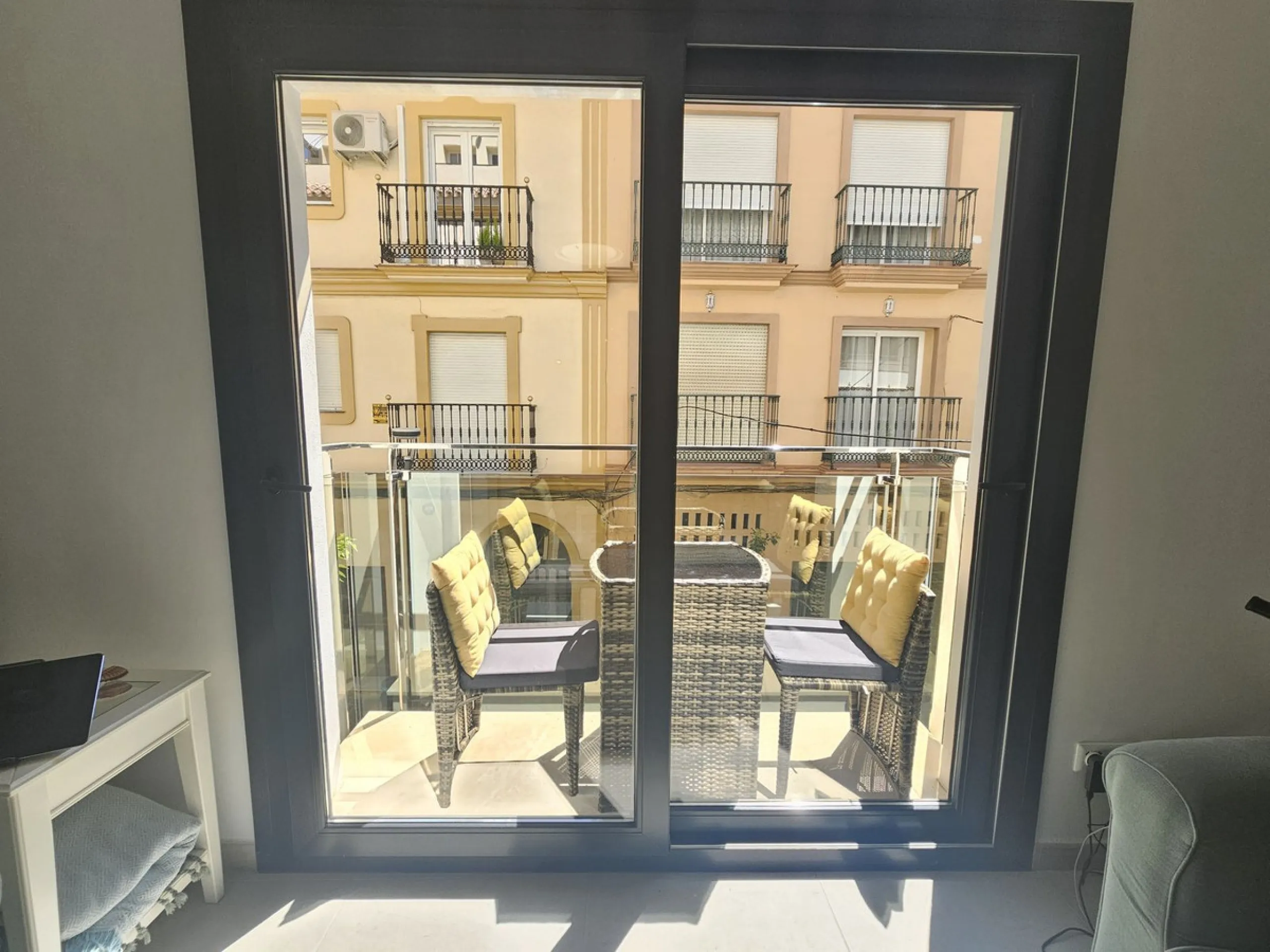 Newly built rarely used beachside apartment in Fuengirola.