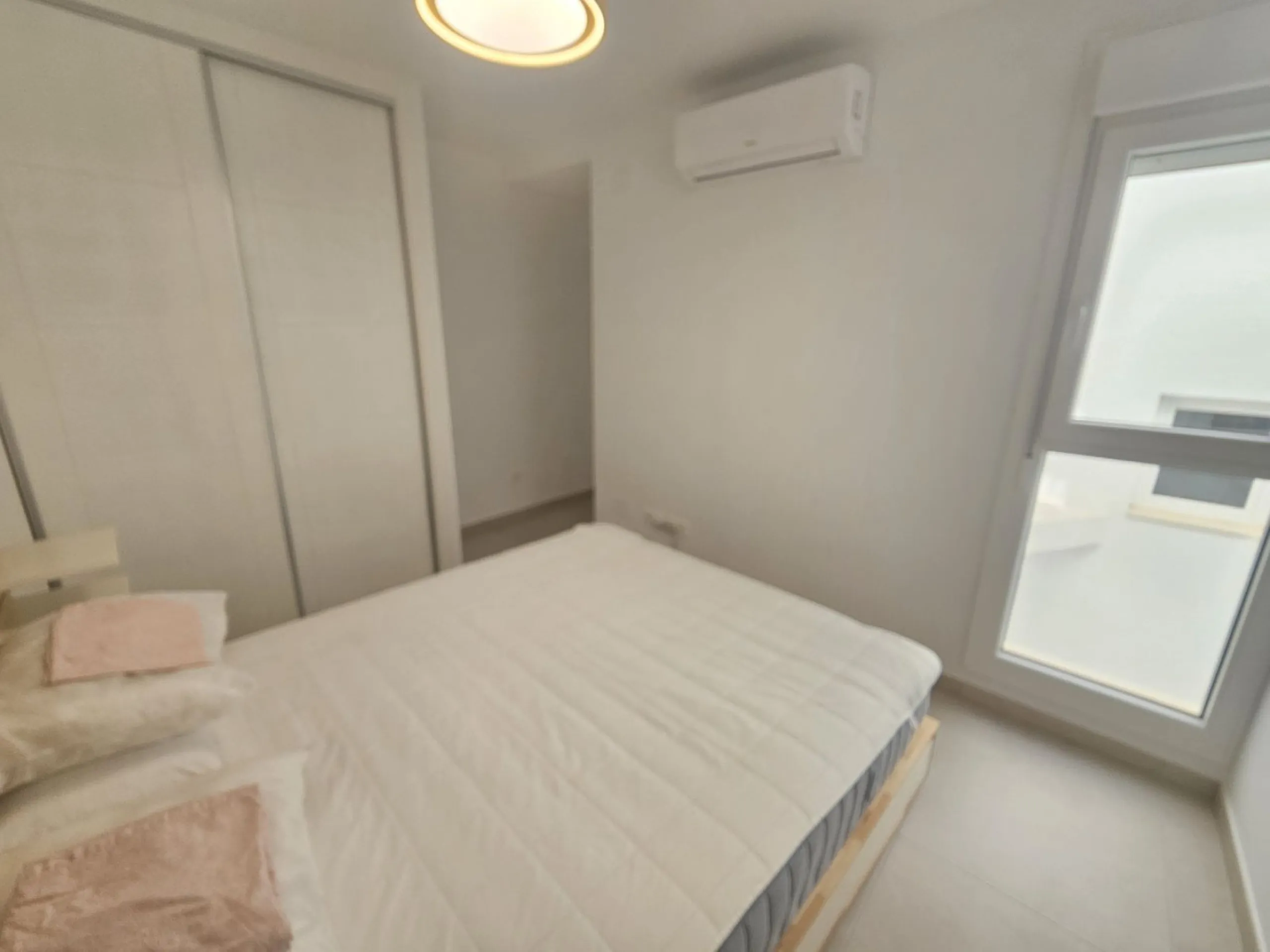 Newly built rarely used beachside apartment in Fuengirola.