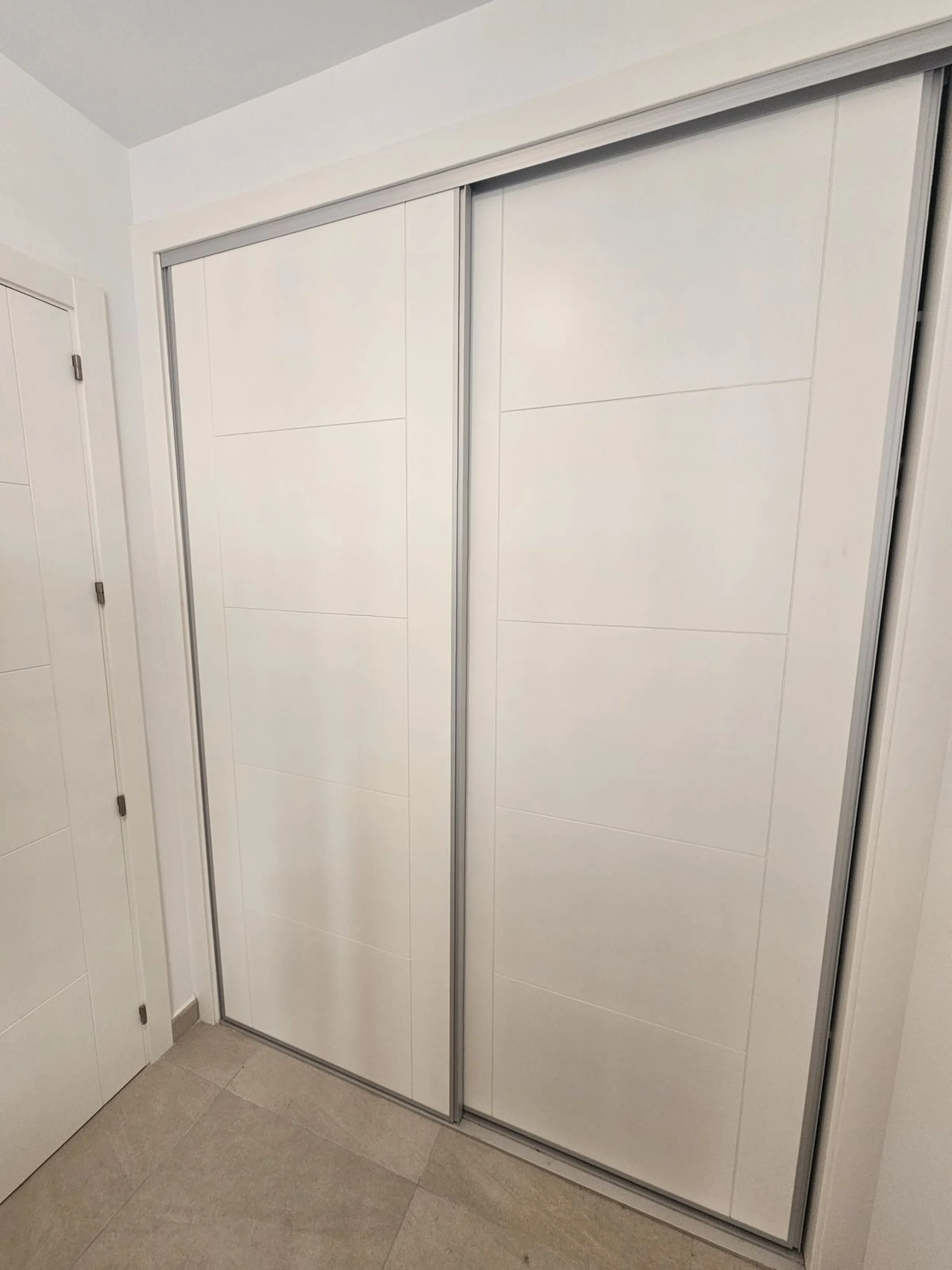 Newly built rarely used beachside apartment in Fuengirola.