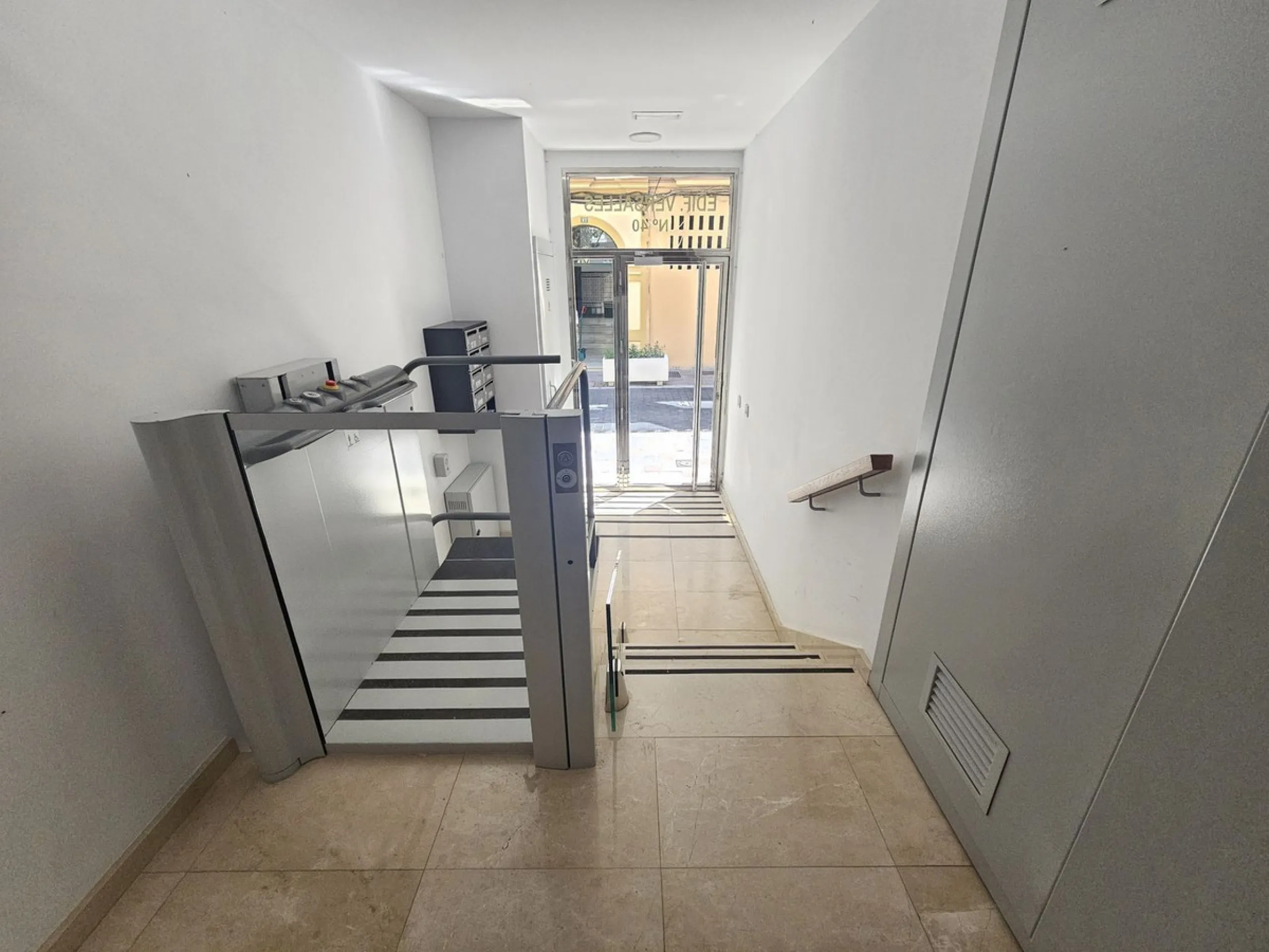Newly built rarely used beachside apartment in Fuengirola.