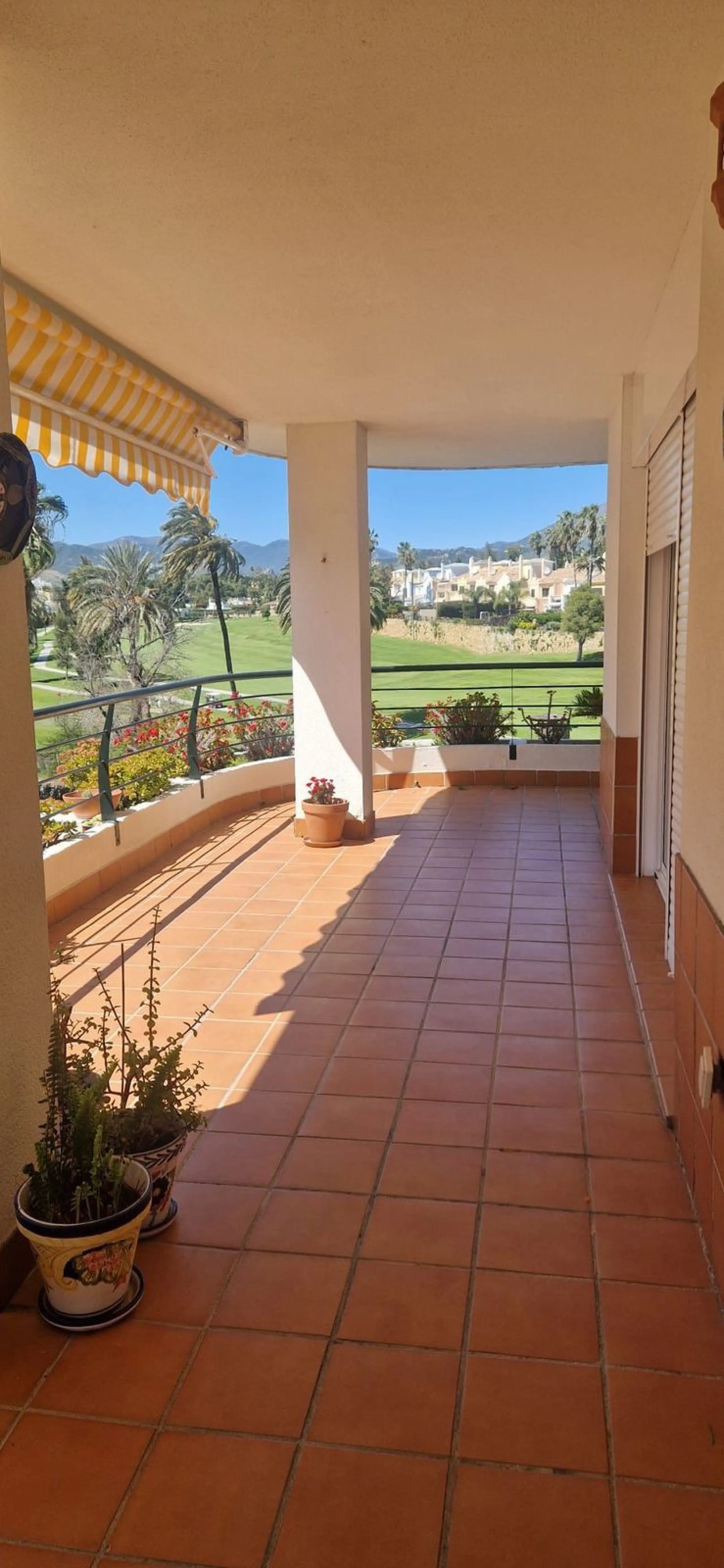 Bright apartment with golf course, garden, and pool views in a gated community!