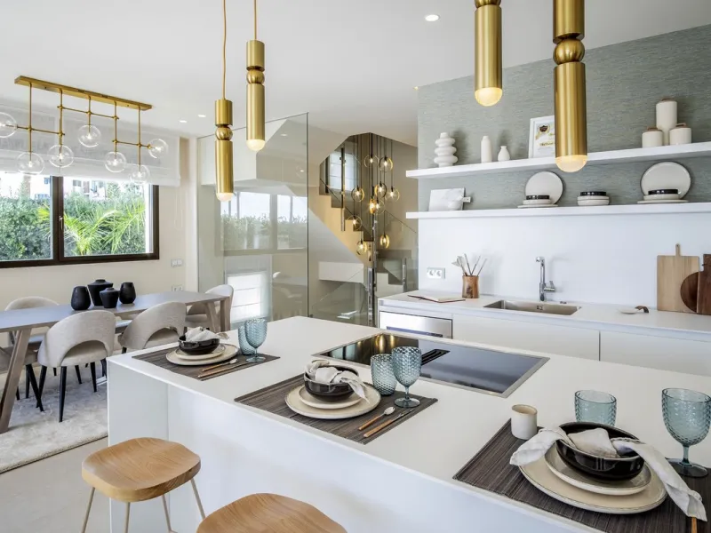This modern, top-quality villa is located in Velaya Gardens, a prestigious frontline beach development on the New Golden Mile, just a short distance from Estepona town center via the new Paseo.