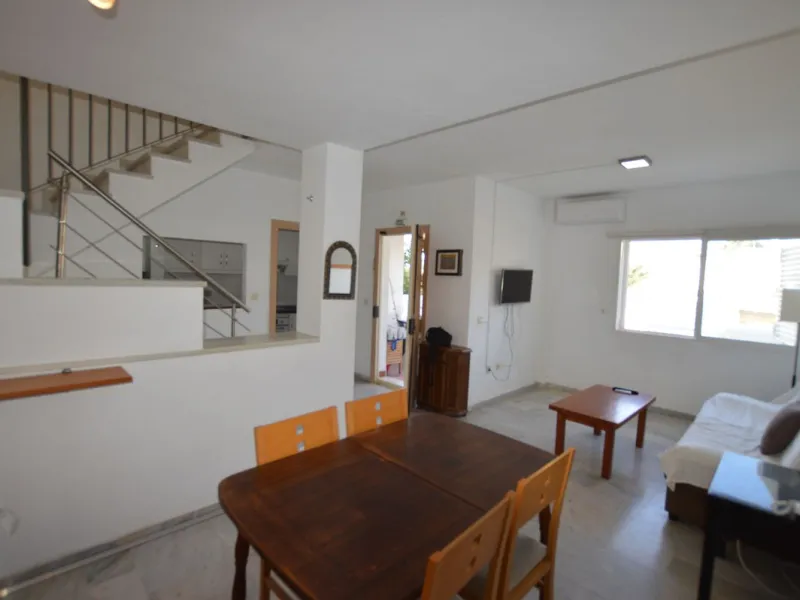Discover the duplex of your dreams in Torreblanca! This charming 122 m² home offers you a cozy and modern space, ready to move into. With two spacious bedrooms and two bathrooms, you will find the comfort you have always wanted. The illuminated terrace, f