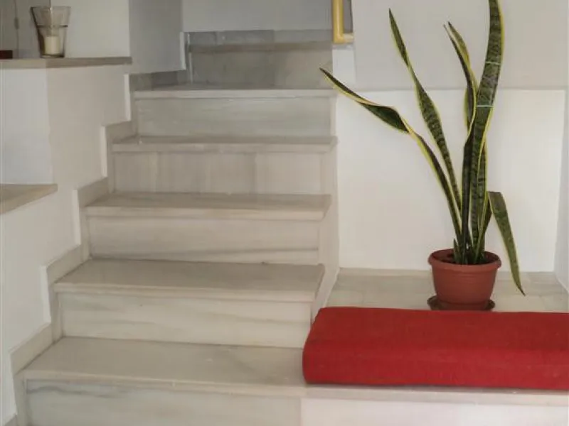 Discover the duplex of your dreams in Torreblanca! This charming 122 m² home offers you a cozy and modern space, ready to move into. With two spacious bedrooms and two bathrooms, you will find the comfort you have always wanted. The illuminated terrace, f