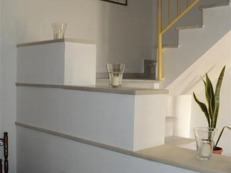 Discover the duplex of your dreams in Torreblanca! This charming 122 m² home offers you a cozy and modern space, ready to move into. With two spacious bedrooms and two bathrooms, you will find the comfort you have always wanted. The illuminated terrace, f
