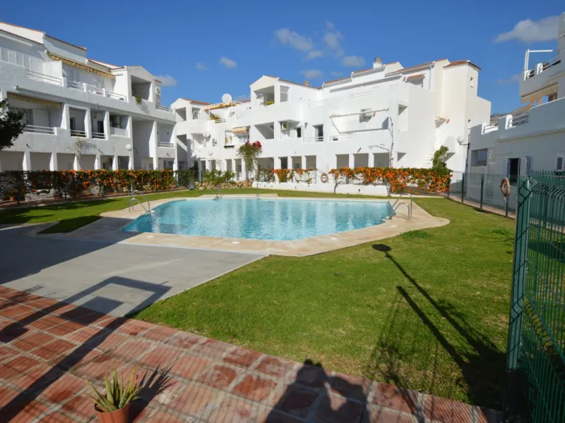 Discover the duplex of your dreams in Torreblanca! This charming 122 m² home offers you a cozy and modern space, ready to move into. With two spacious bedrooms and two bathrooms, you will find the comfort you have always wanted. The illuminated terrace, f