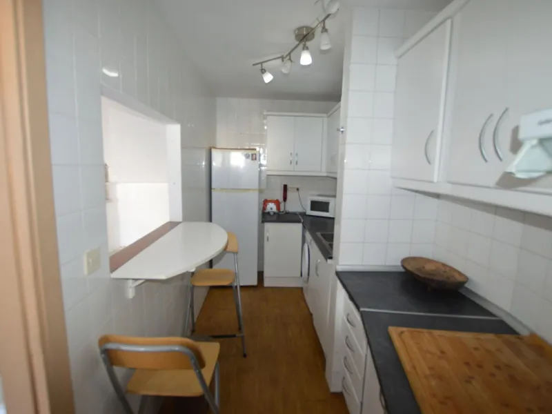 Discover the duplex of your dreams in Torreblanca! This charming 122 m² home offers you a cozy and modern space, ready to move into. With two spacious bedrooms and two bathrooms, you will find the comfort you have always wanted. The illuminated terrace, f