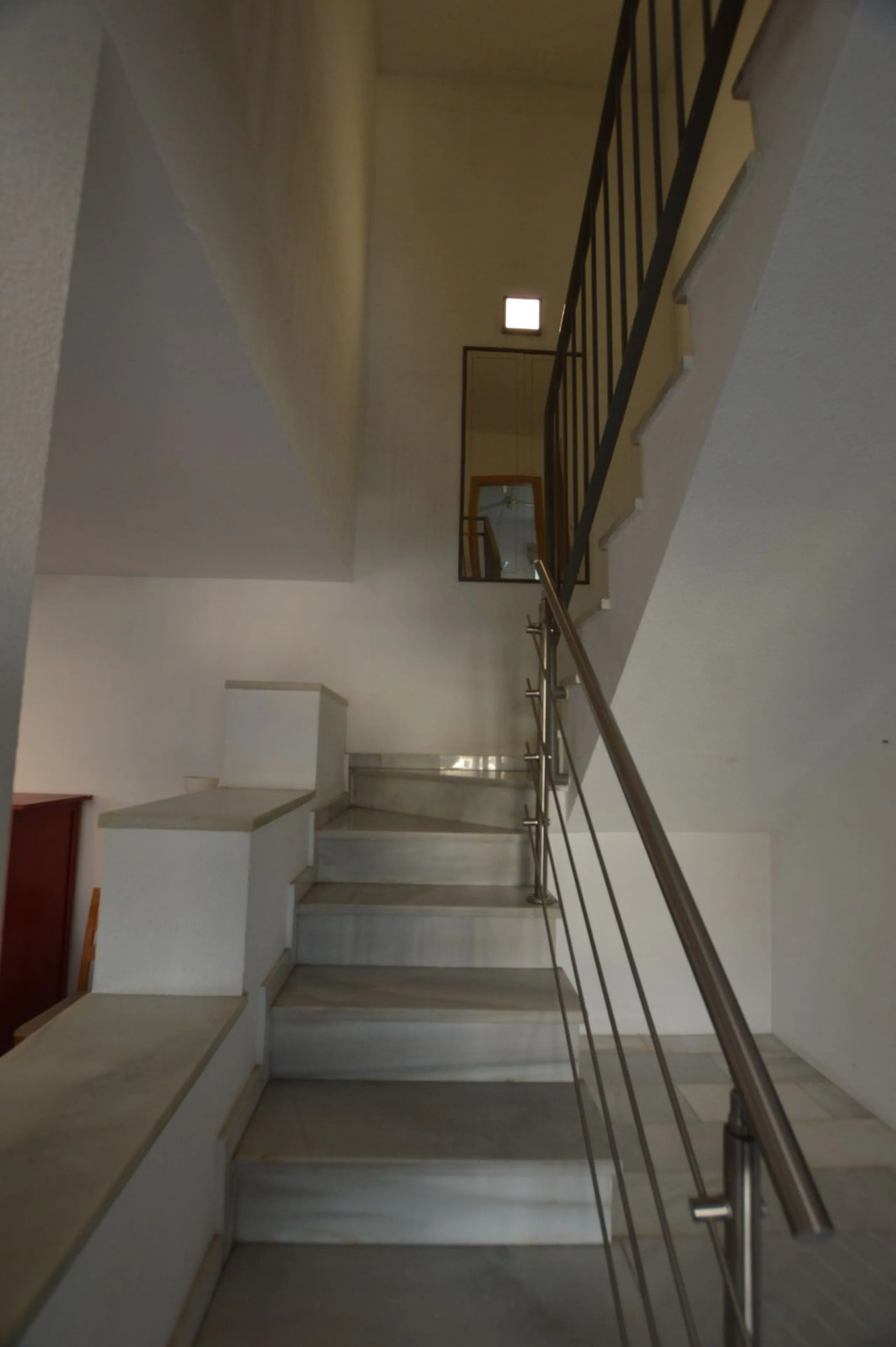 Discover the duplex of your dreams in Torreblanca! This charming 122 m² home offers you a cozy and modern space, ready to move into. With two spacious bedrooms and two bathrooms, you will find the comfort you have always wanted. The illuminated terrace, f