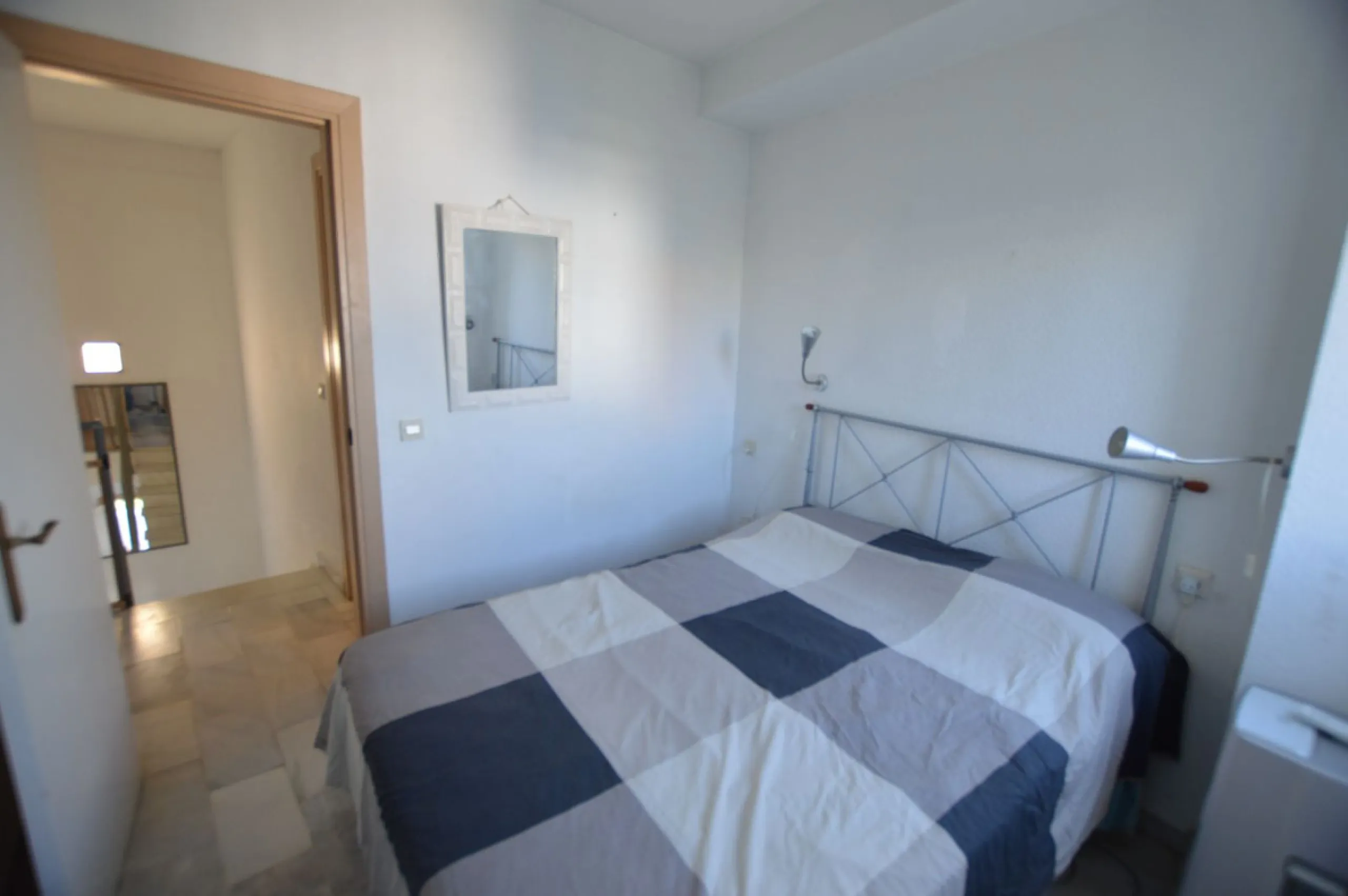 Discover the duplex of your dreams in Torreblanca! This charming 122 m² home offers you a cozy and modern space, ready to move into. With two spacious bedrooms and two bathrooms, you will find the comfort you have always wanted. The illuminated terrace, f