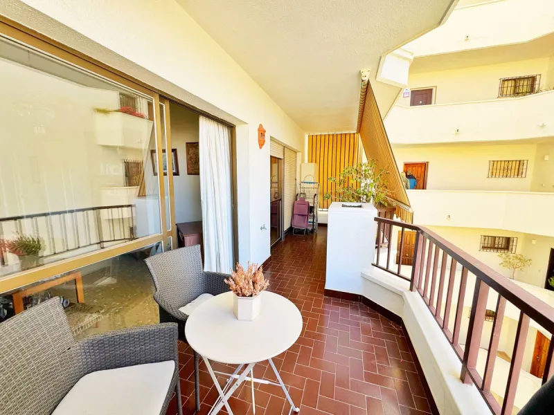 Apartment - Middle Floor Apartment в продаже в Marbella, Málaga. В доме 2 спален и 1 ванных комнат. Площадь дома 90 м²