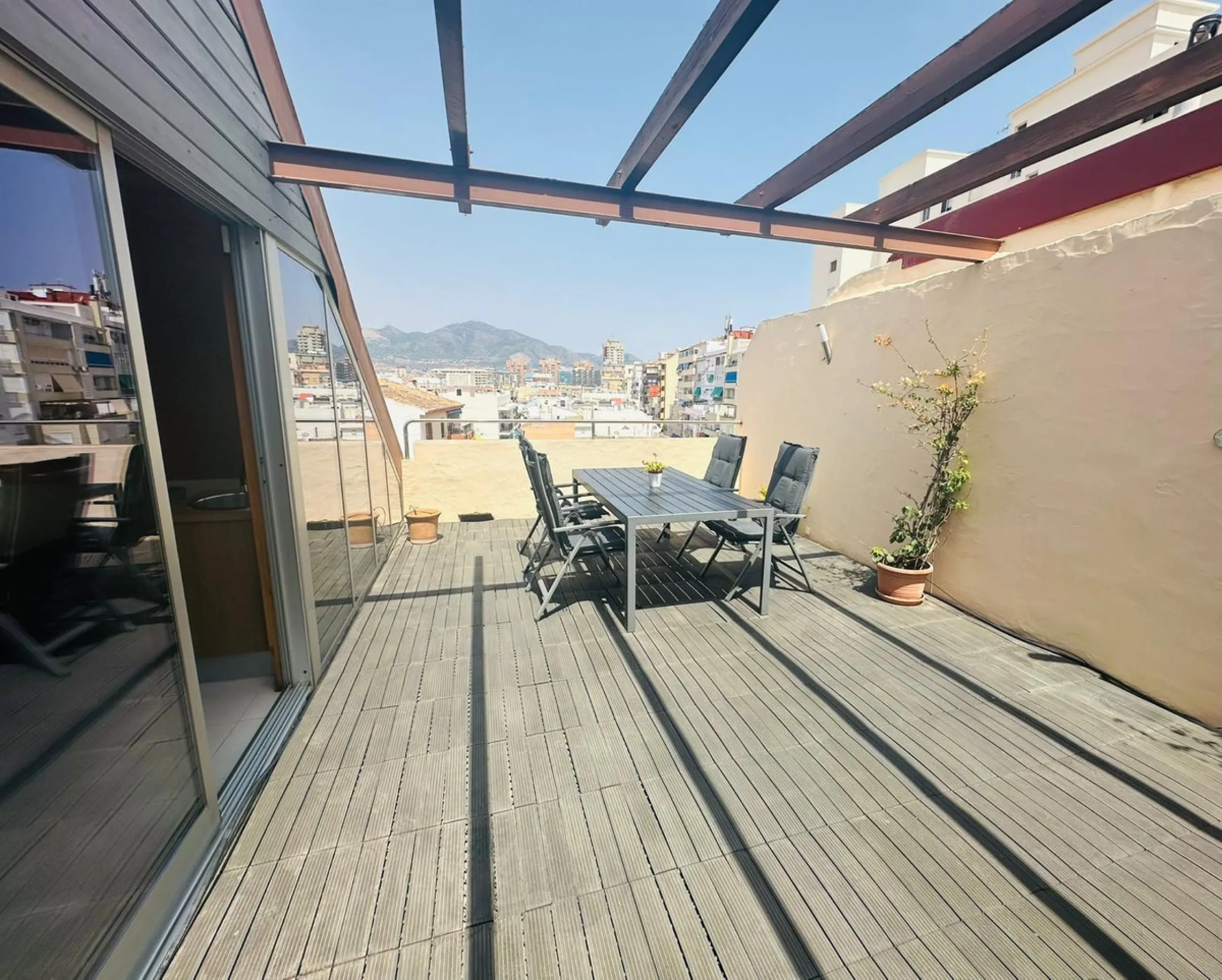 Bright 3-Bedroom Duplex Penthouse – Just Steps from the Beach in Fuengirola