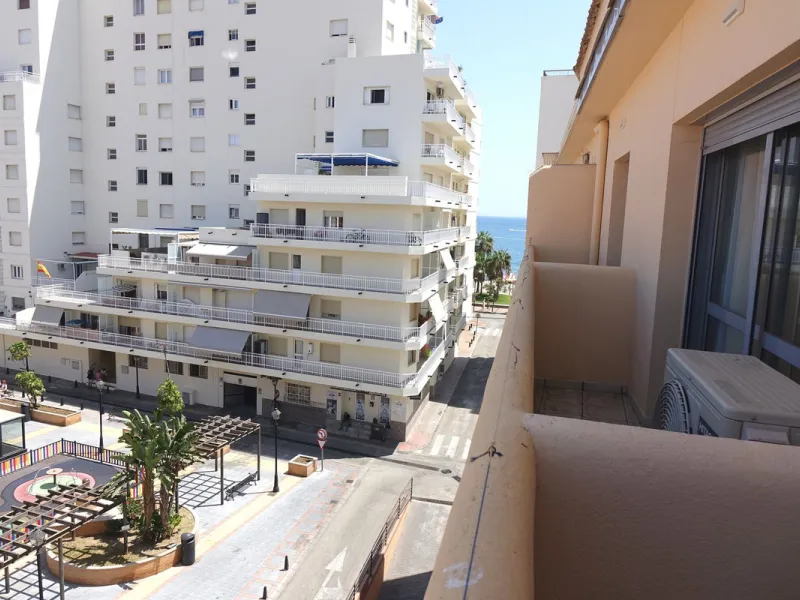 Bright 3-Bedroom Duplex Penthouse – Just Steps from the Beach in Fuengirola