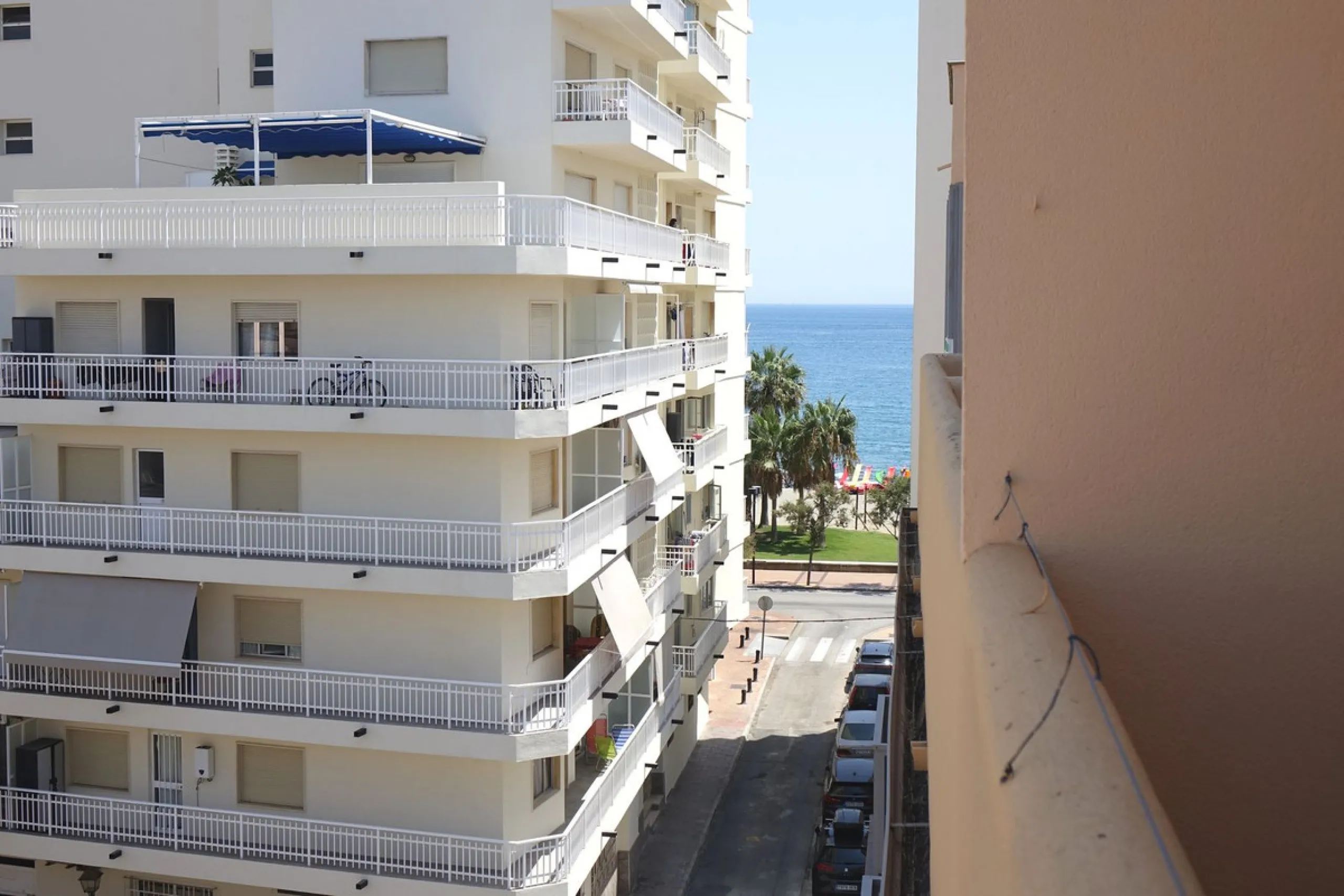Bright 3-Bedroom Duplex Penthouse – Just Steps from the Beach in Fuengirola
