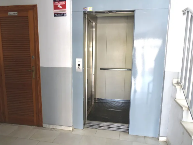 Bright 3-Bedroom Duplex Penthouse – Just Steps from the Beach in Fuengirola