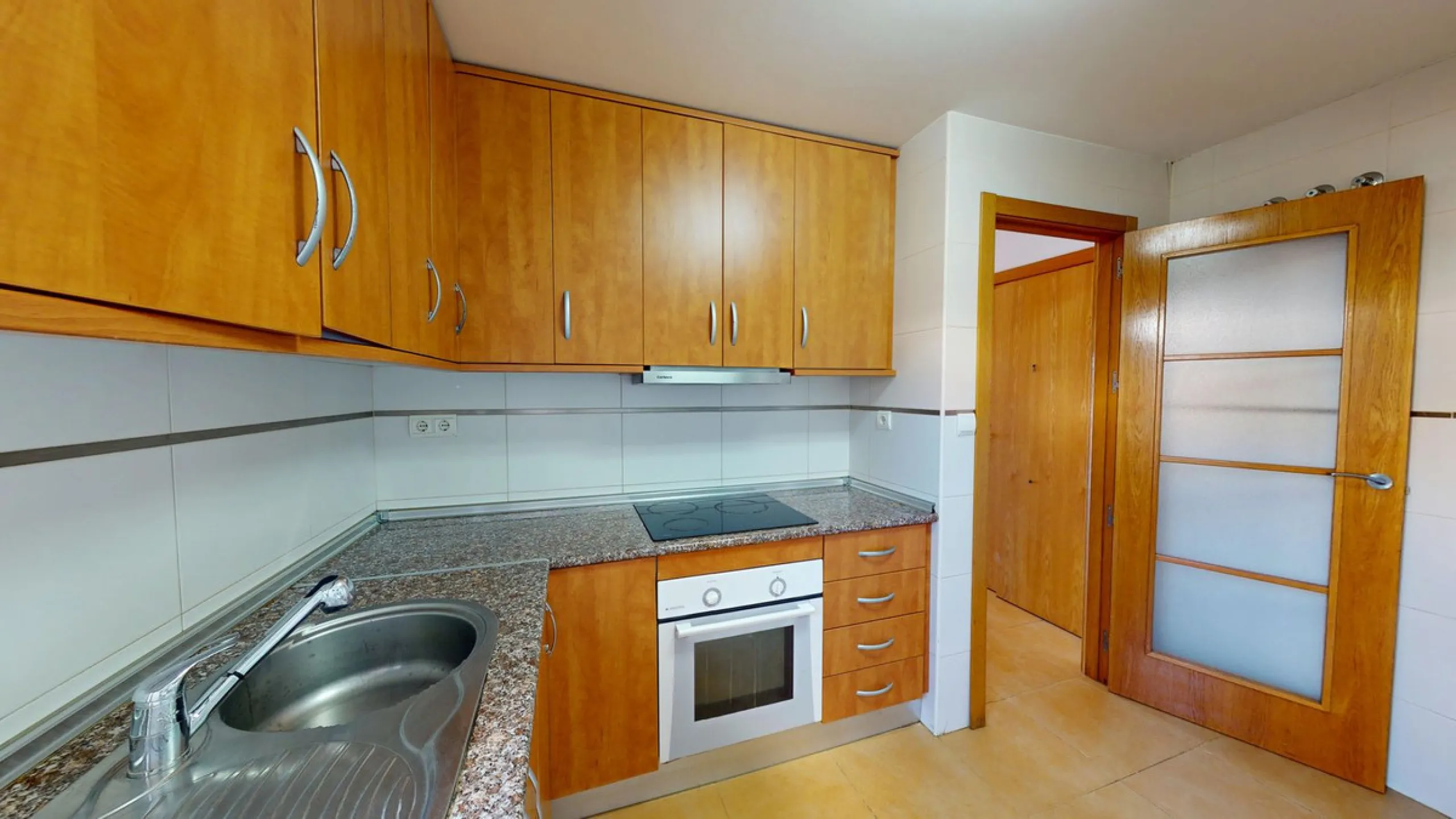 Apartment for sale in Mijas Golf — 2 bedrooms, 70 m² terrace, garage and pool