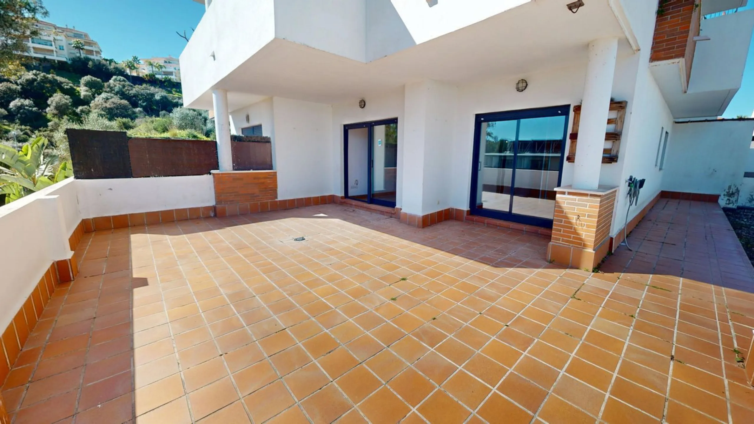 Apartment for sale in Mijas Golf — 2 bedrooms, 70 m² terrace, garage and pool