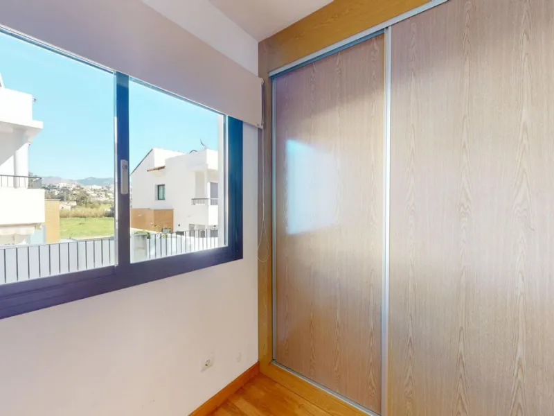 Apartment for sale in Mijas Golf — 2 bedrooms, 70 m² terrace, garage and pool