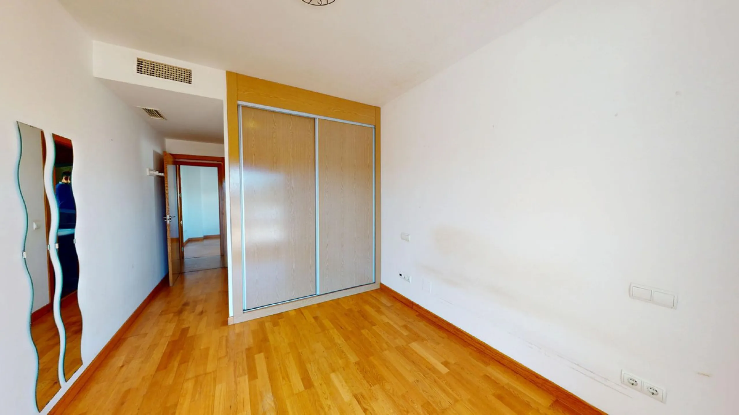 Apartment for sale in Mijas Golf — 2 bedrooms, 70 m² terrace, garage and pool