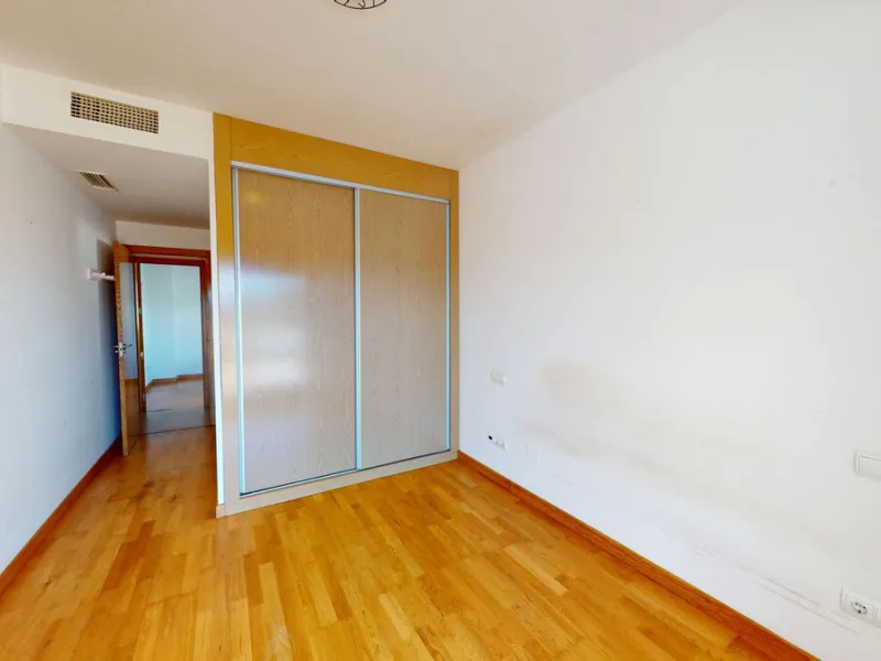 Apartment for sale in Mijas Golf — 2 bedrooms, 70 m² terrace, garage and pool