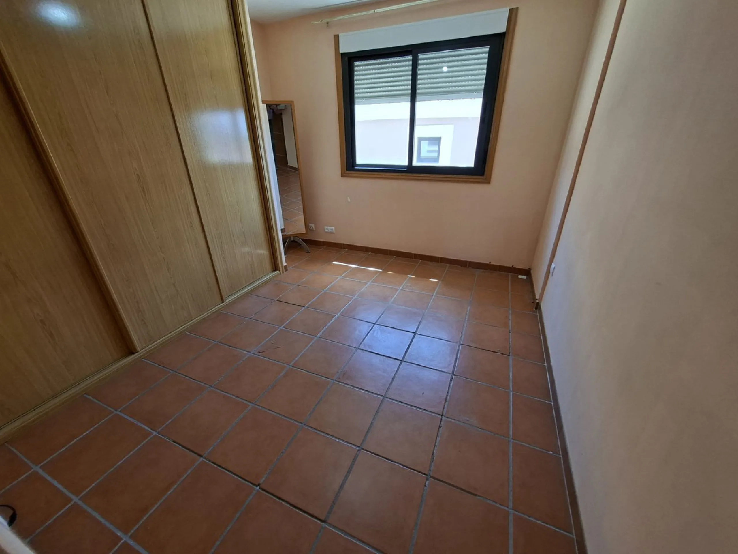 Large detached family townhouse close to all amenities - ideal family home.