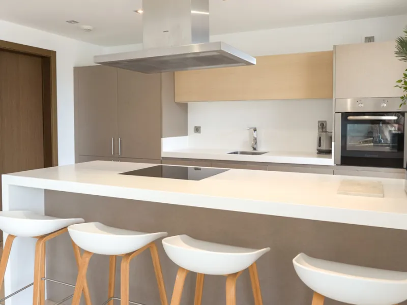 Located in the prestigious Avalon complex in Los Arqueros, Benahavís, Málaga,