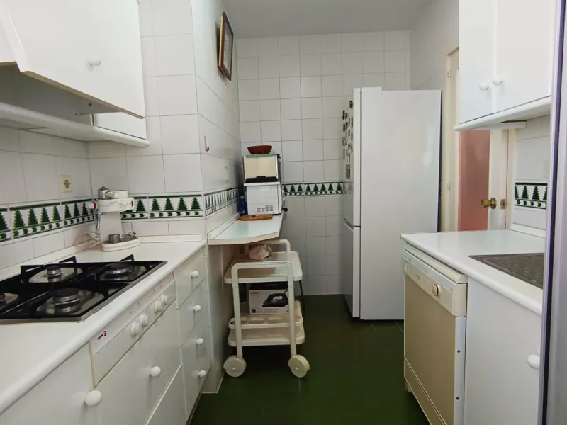 Fantastic 2-bedroom, 2-bathroom apartment located in a superb beachfront complex.