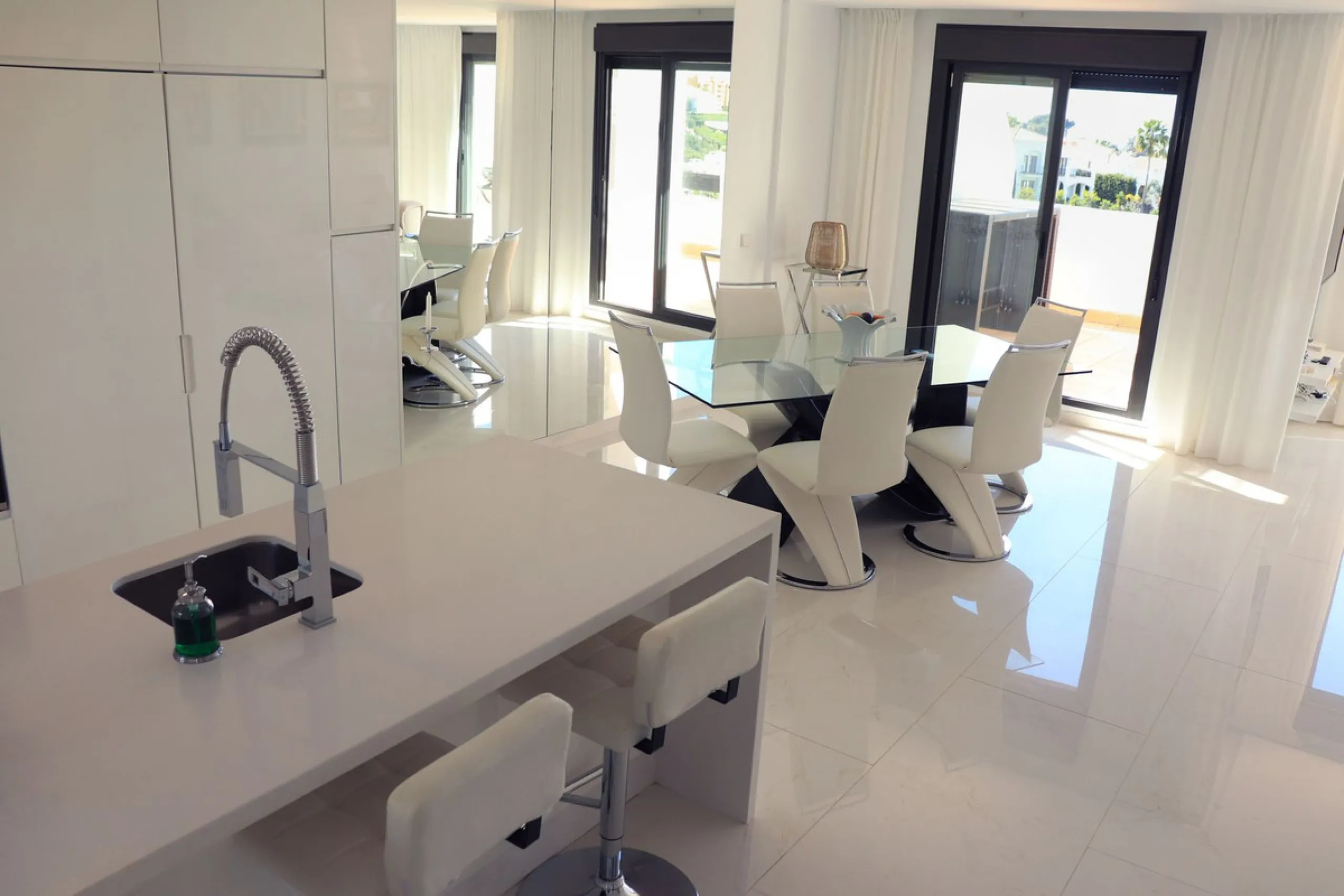 Luxury Sea-View Townhouse for Sale or Rent in Estepona | Sunset Resina Golf, Costa del Sol