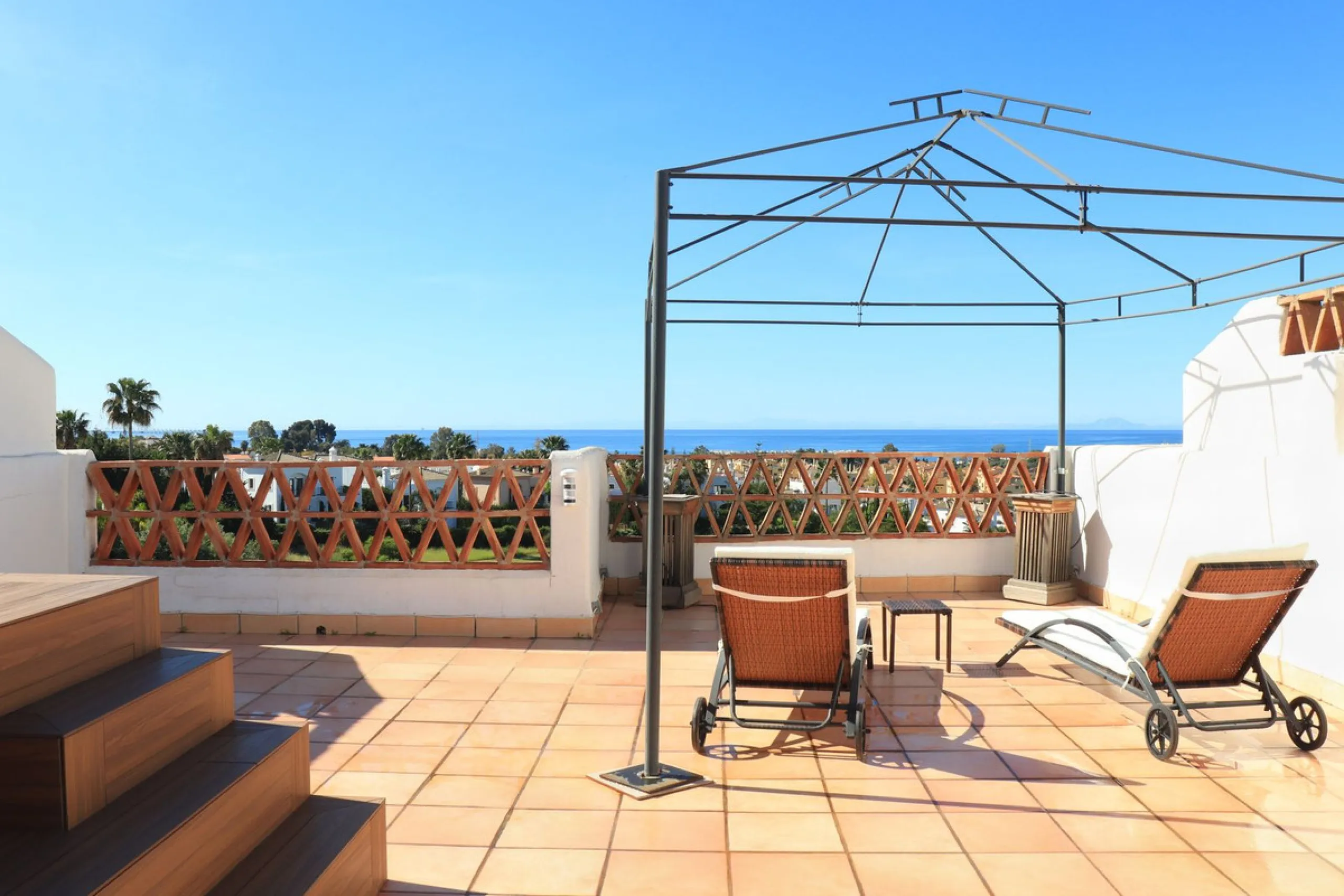 Luxury Sea-View Townhouse for Sale or Rent in Estepona | Sunset Resina Golf, Costa del Sol
