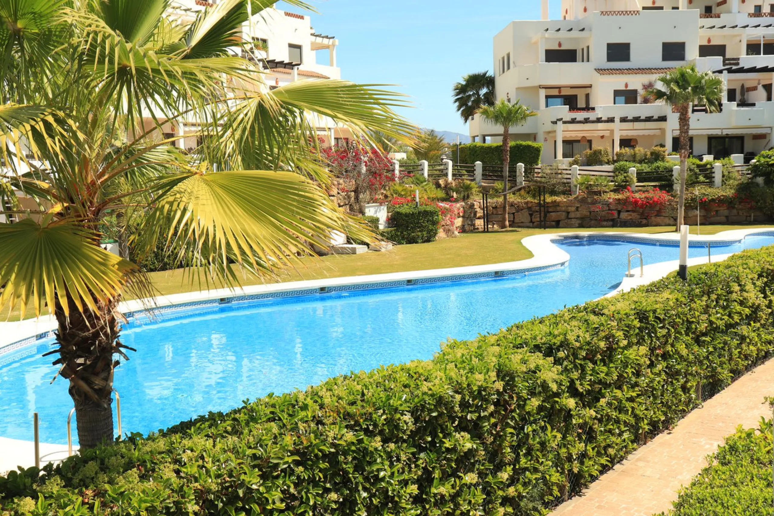 Luxury Sea-View Townhouse for Sale or Rent in Estepona | Sunset Resina Golf, Costa del Sol
